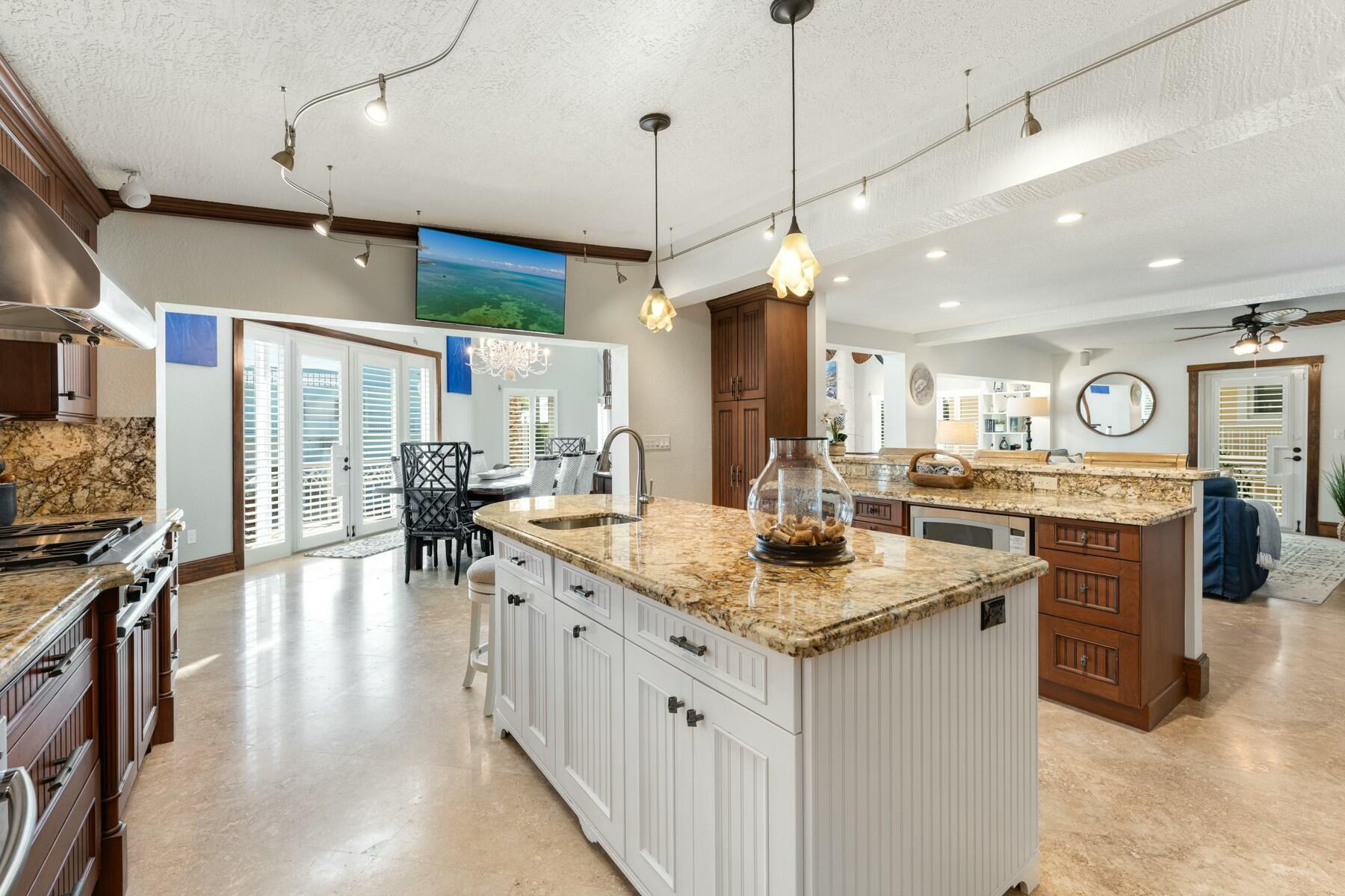 141 Canal Street Property Photo 19