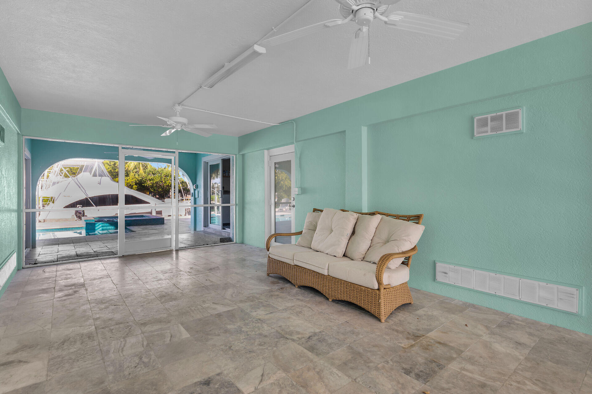 232 W Seaview Drive Property Photo 28