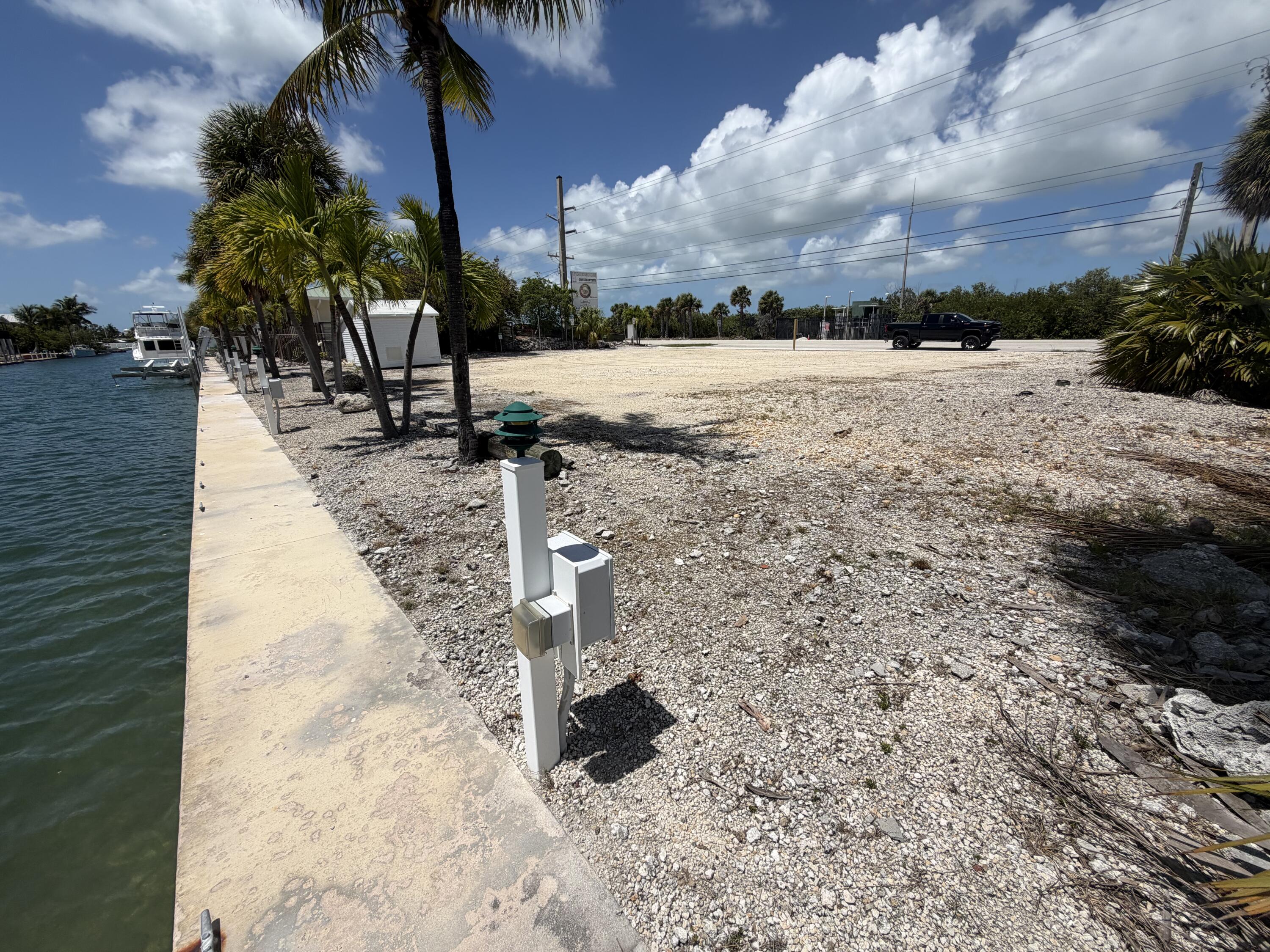 24774 Overseas Highway Property Photo 8