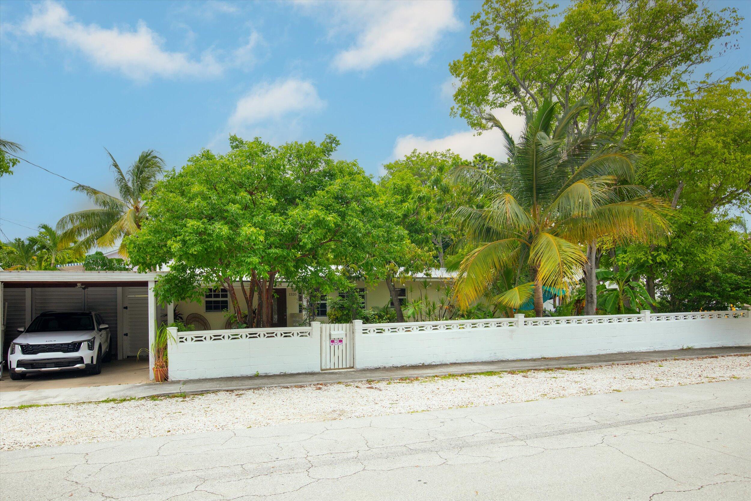 1320 6th Street Property Photo 2