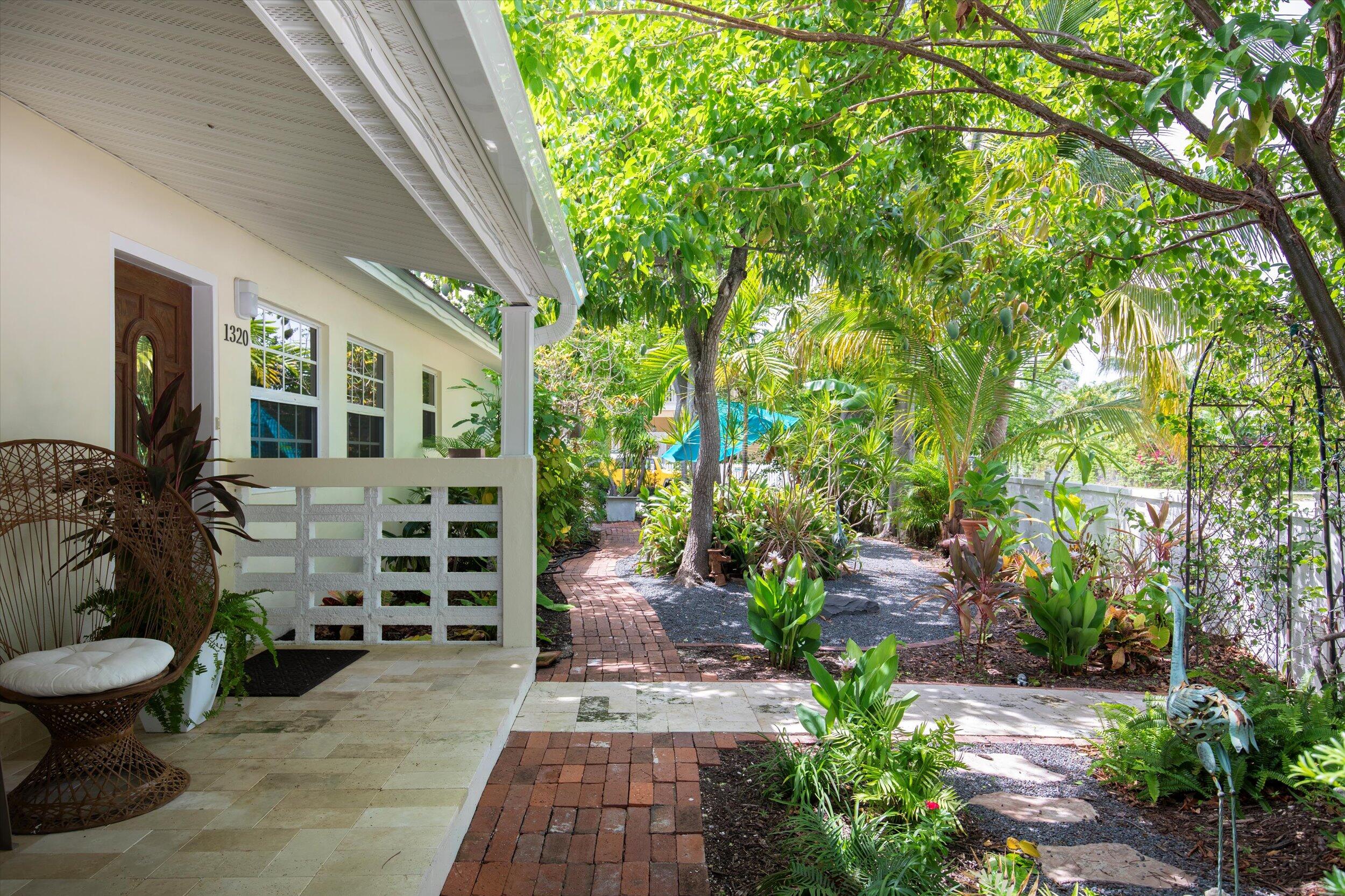 1320 6th Street Property Photo 4