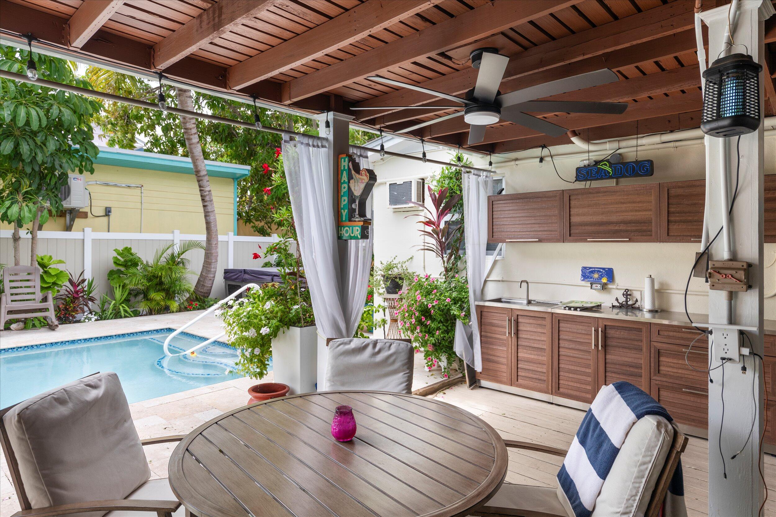1320 6th Street Property Photo 9