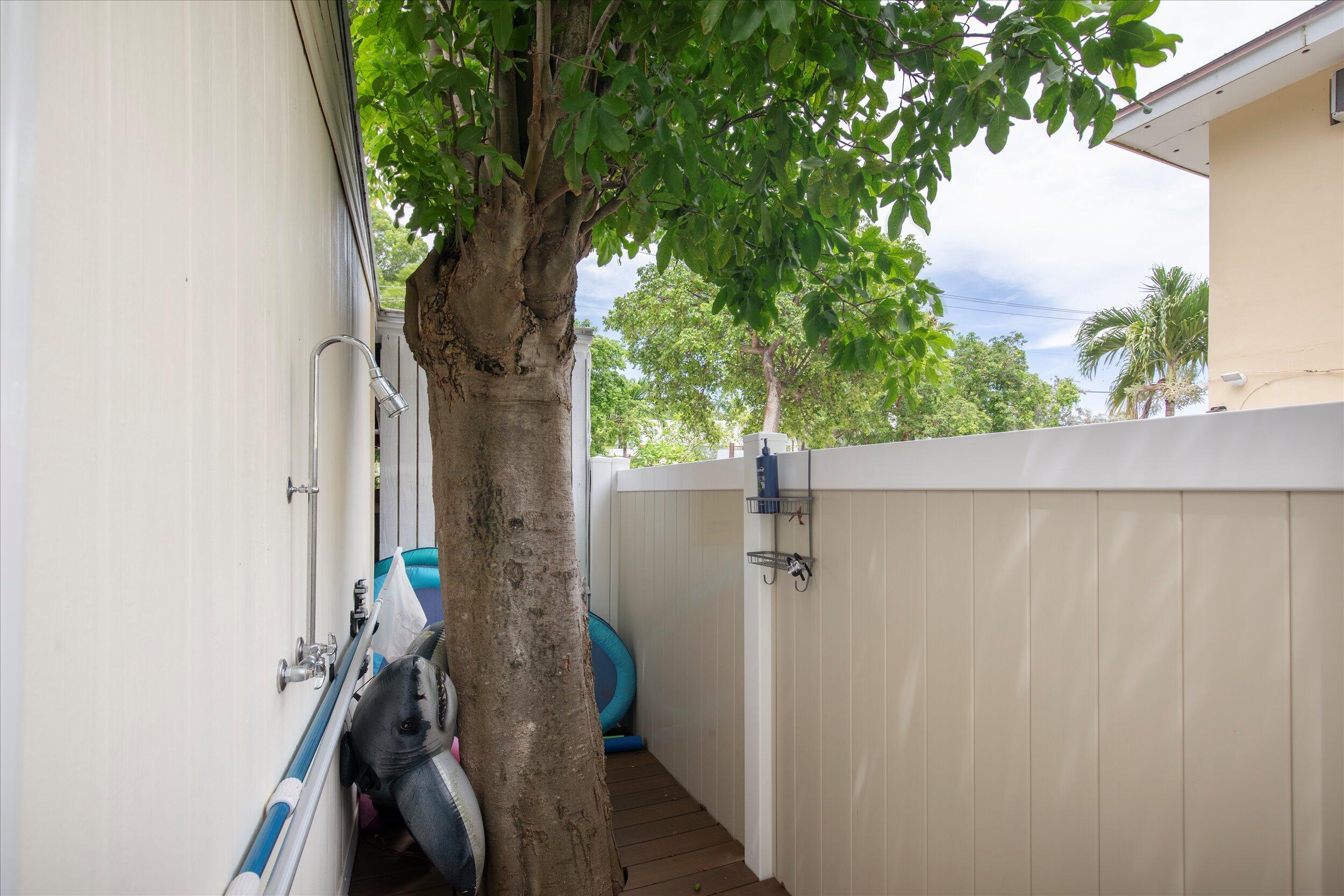 1320 6th Street Property Photo 12