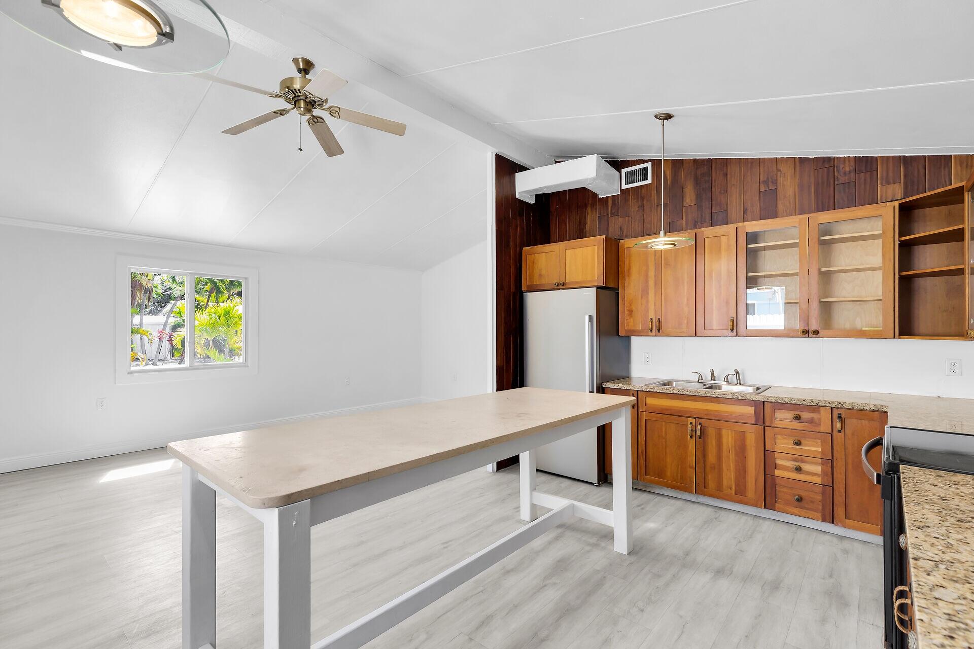 417 95th Street Property Photo 15
