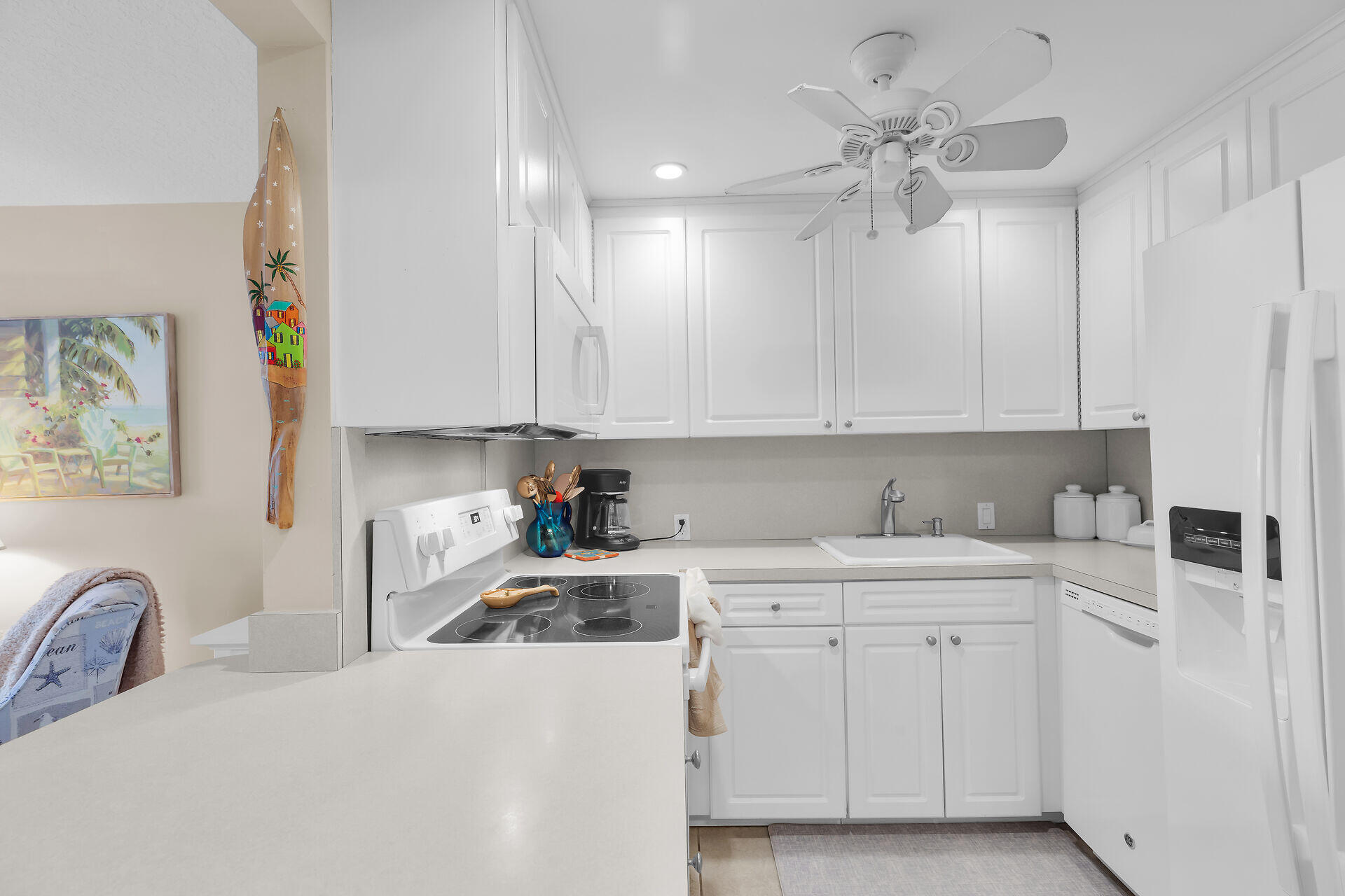 1101 W Ocean Drive 32 Property Photo 11