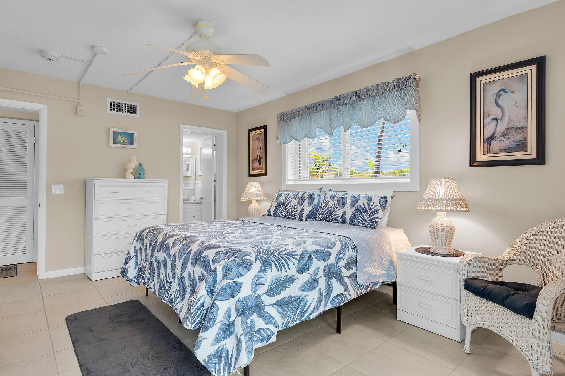 1101 W Ocean Drive 32 Property Photo 17