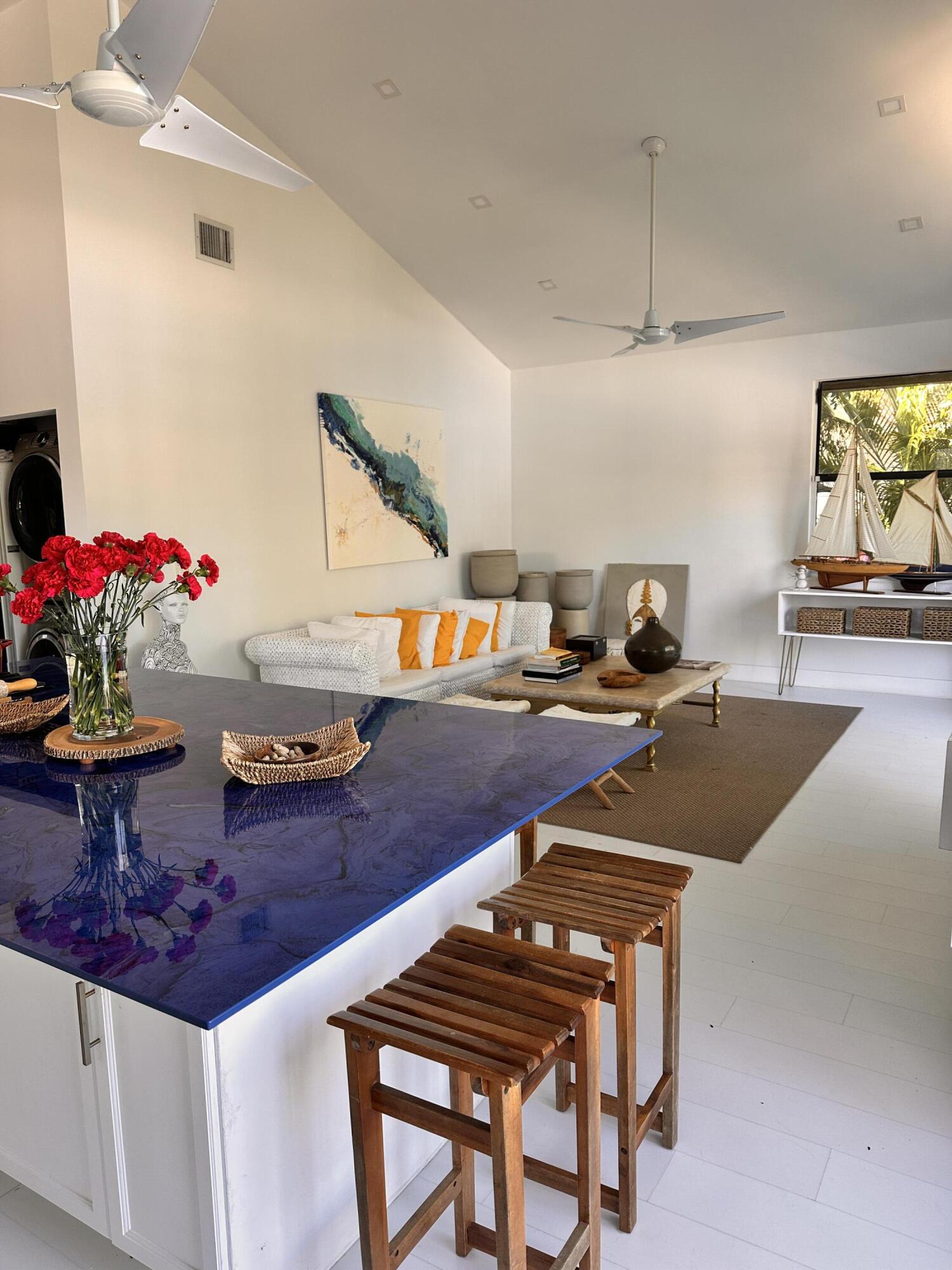 9 Se Marlin Avenue Property Photo 8