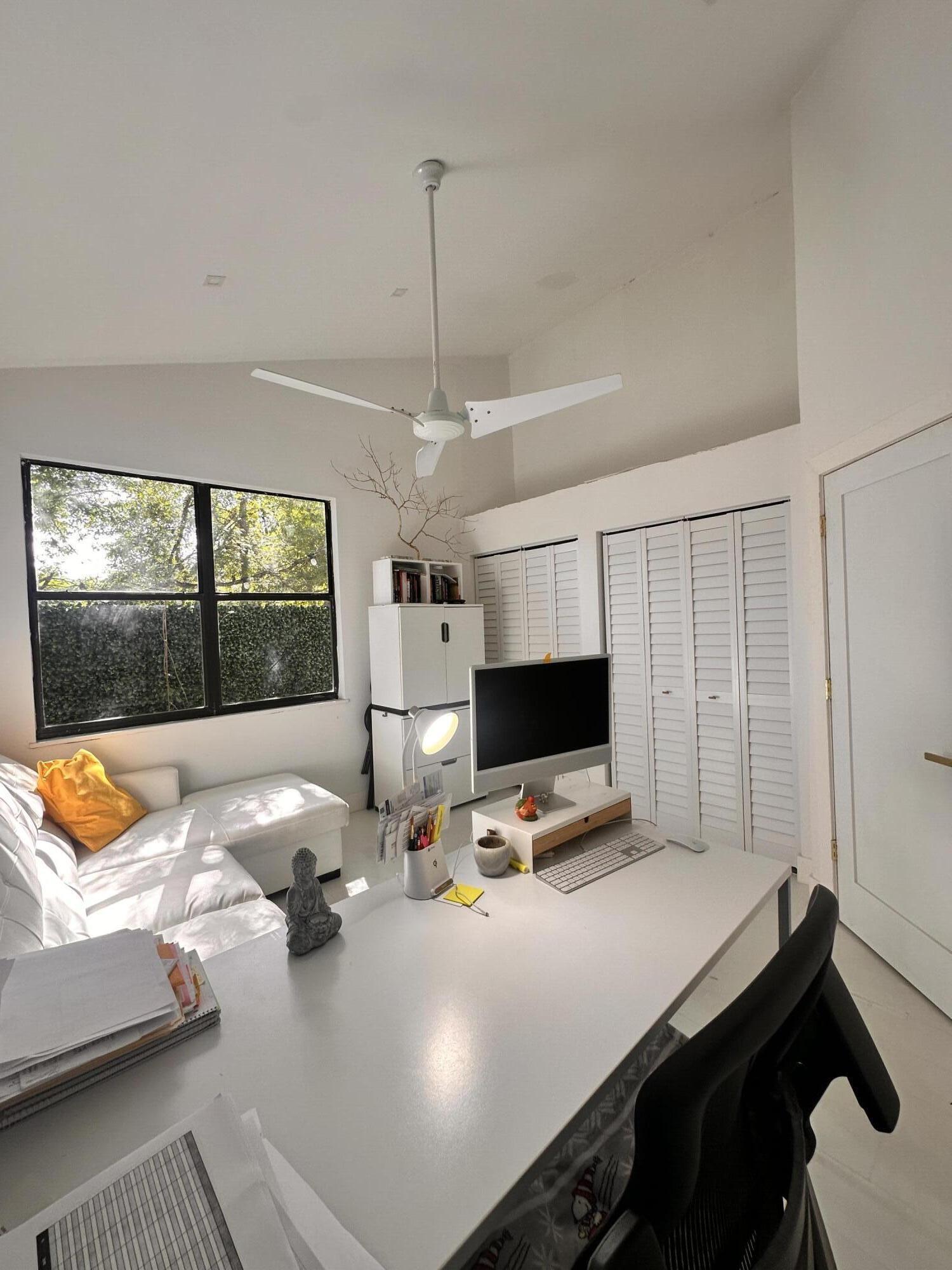 9 Se Marlin Avenue Property Photo 17