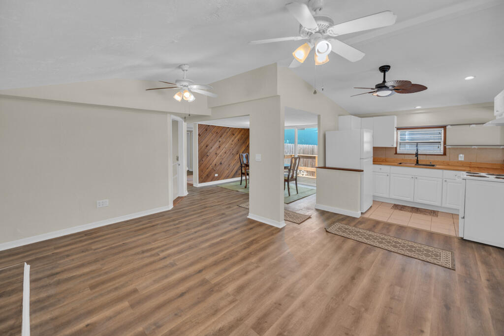 235 Antigua Road Property Photo 8