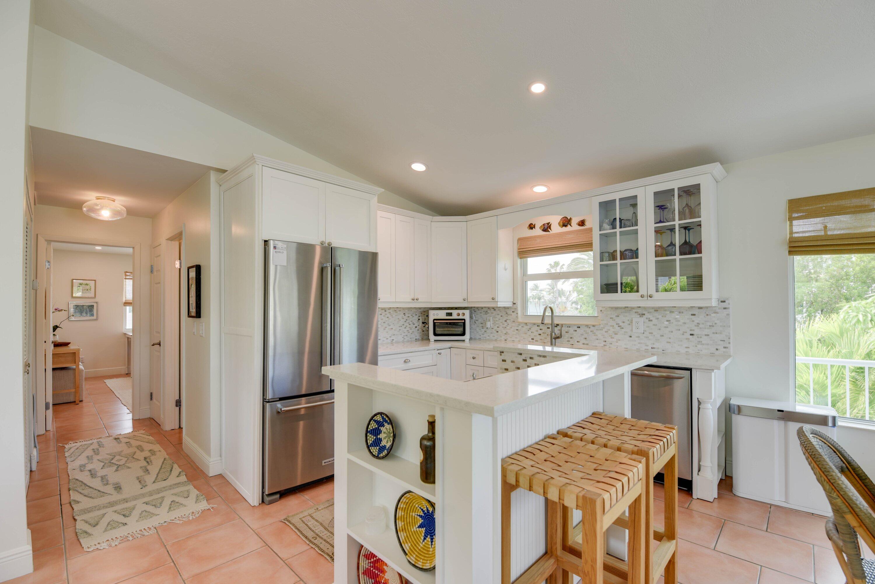 637 E Caribbean Drive Property Photo 14