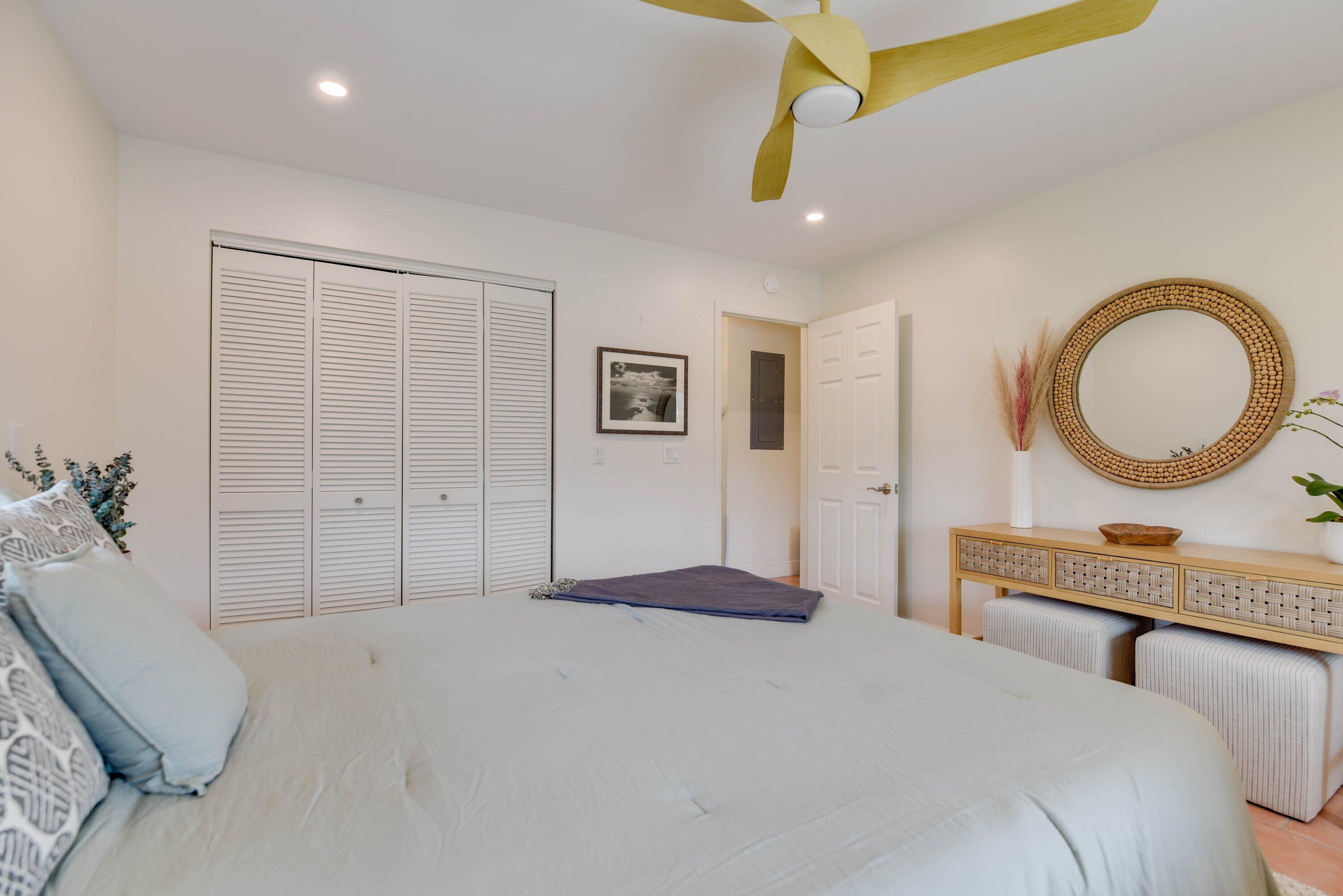 637 E Caribbean Drive Property Photo 19
