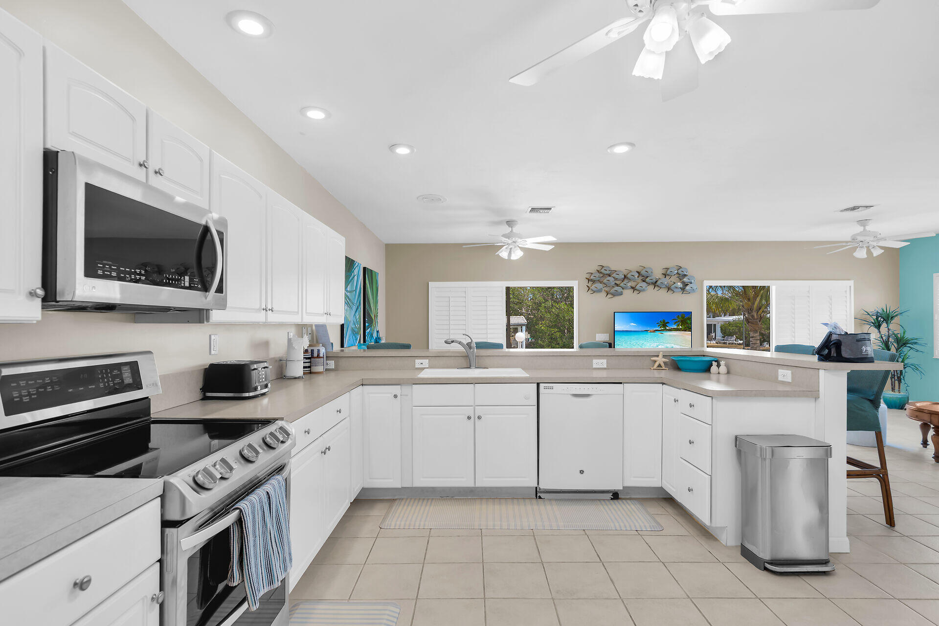 180 9th Street Property Photo 1