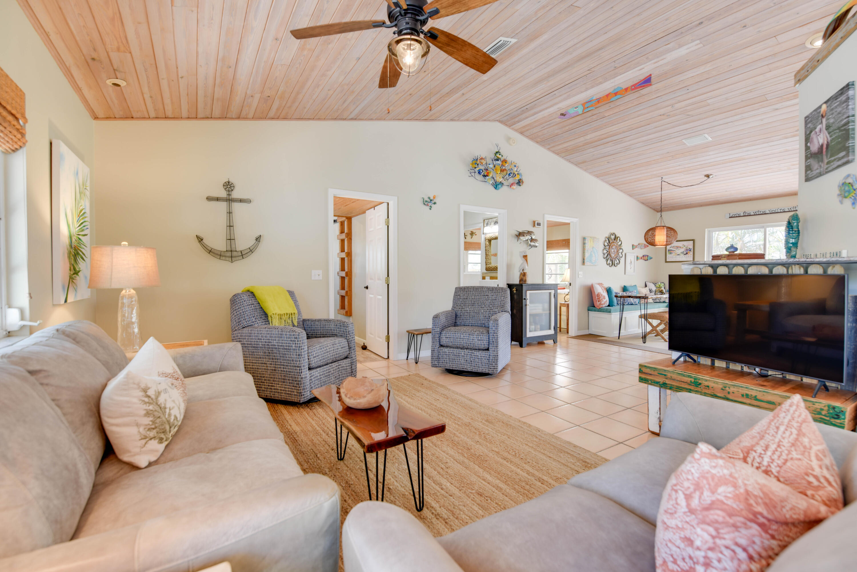 20868 W 5th Avenue Property Photo 13