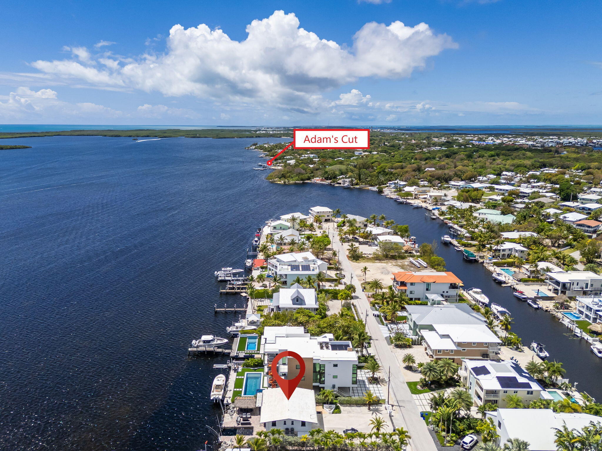 626 Island Drive Property Photo 4