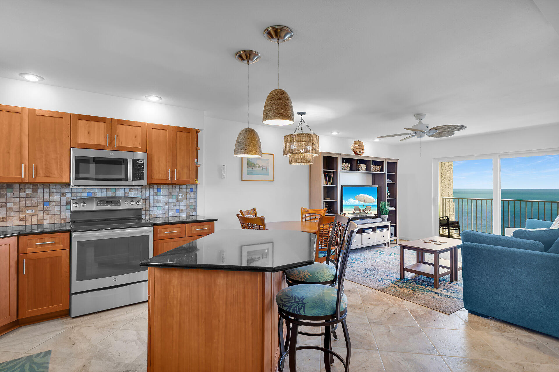 200 Wrenn Street 606 Property Photo 8