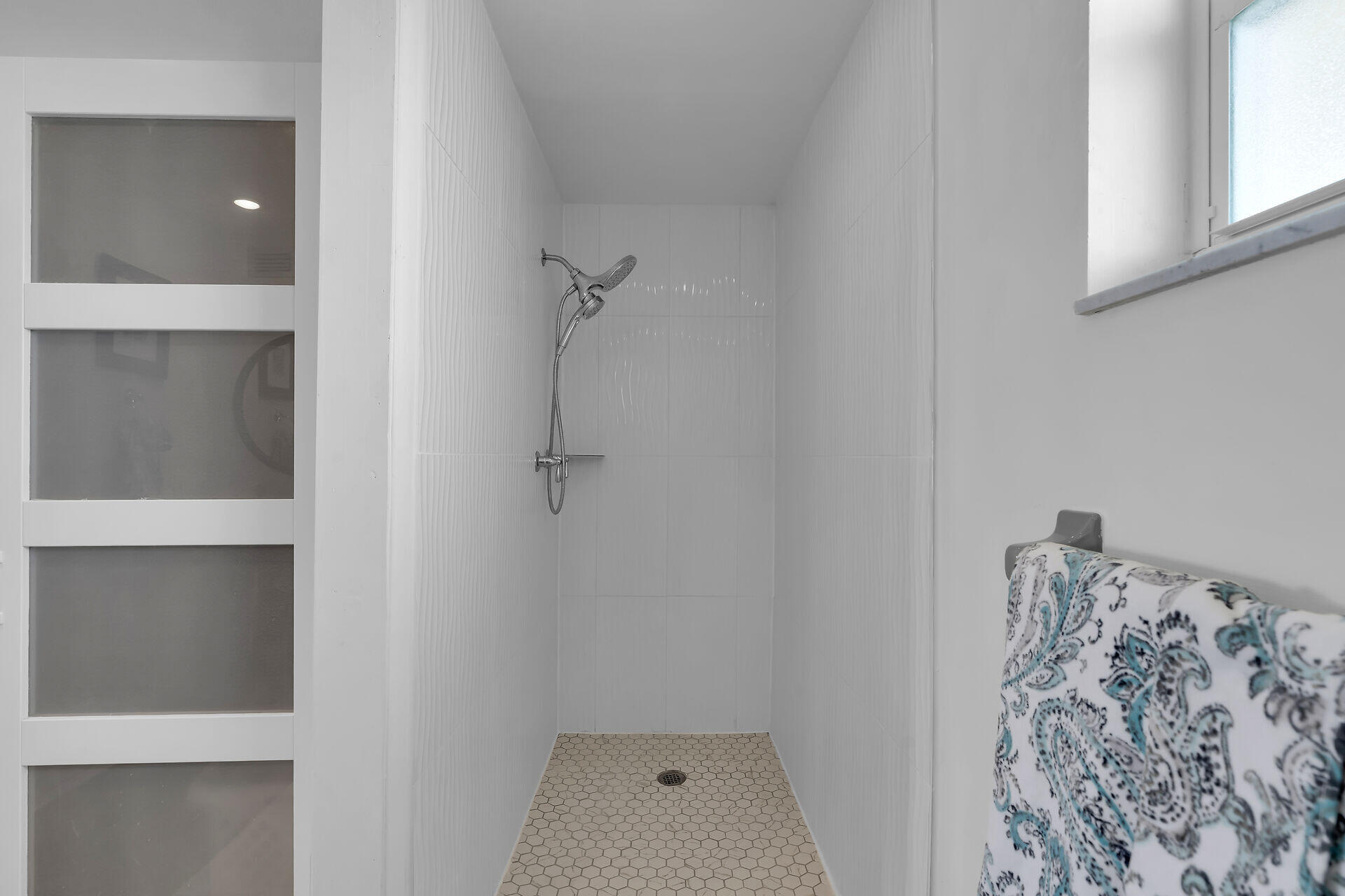 200 Wrenn Street 606 Property Photo 27