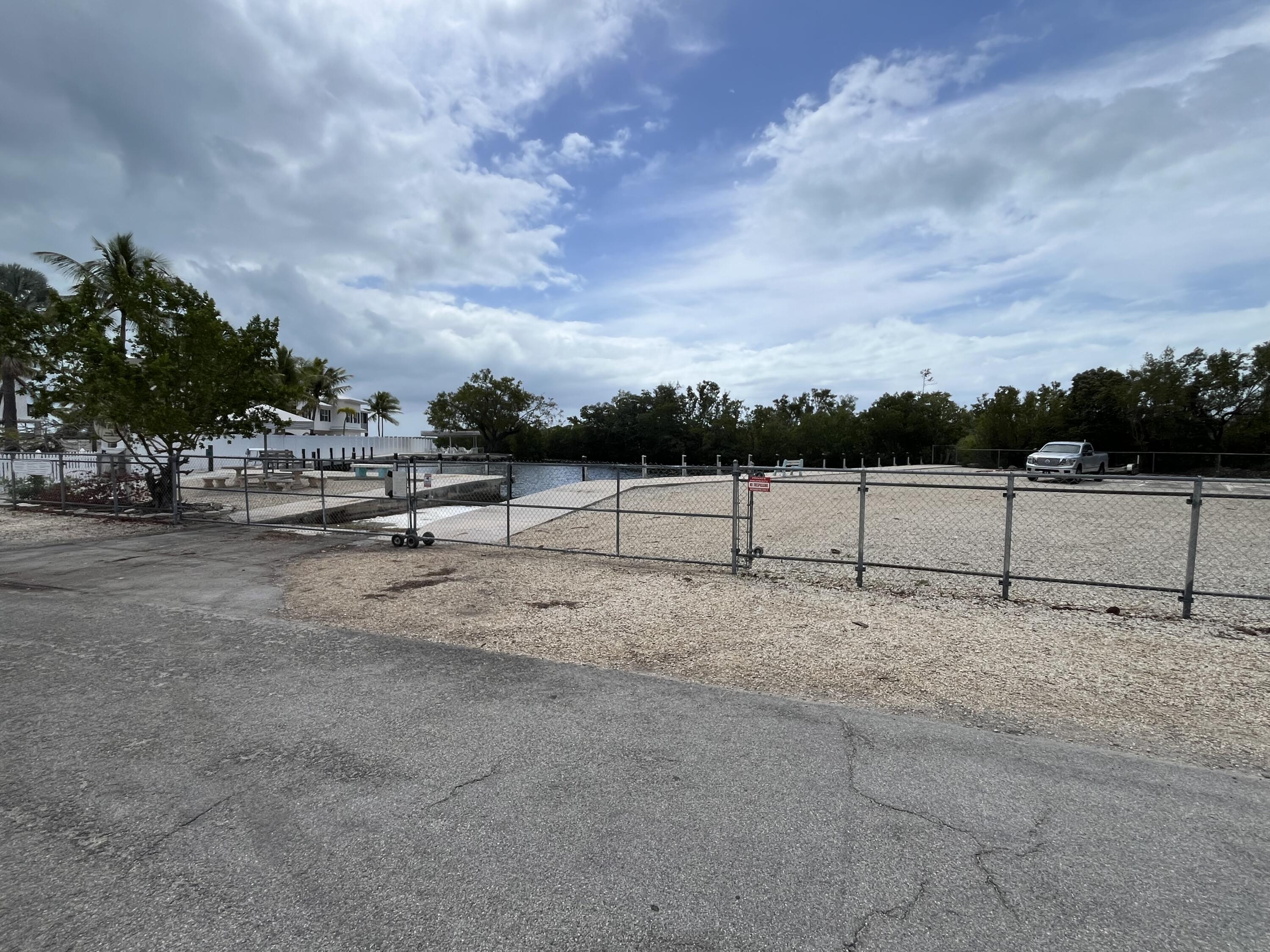 639 Cabrera Street Property Photo 7