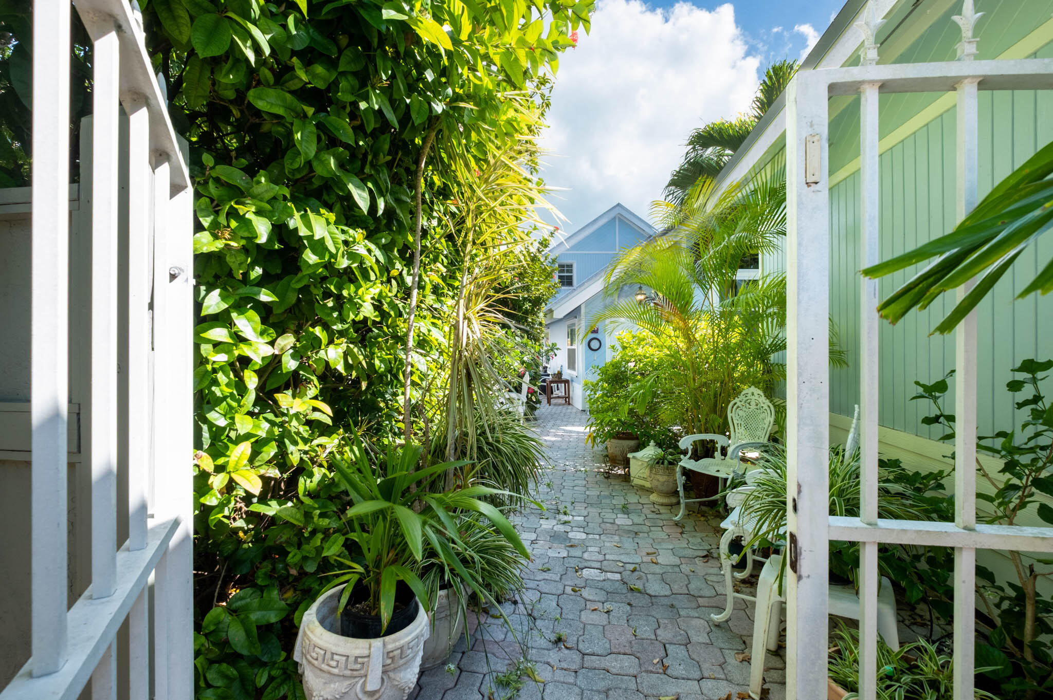 106 Gardenia Avenue Property Photo 33
