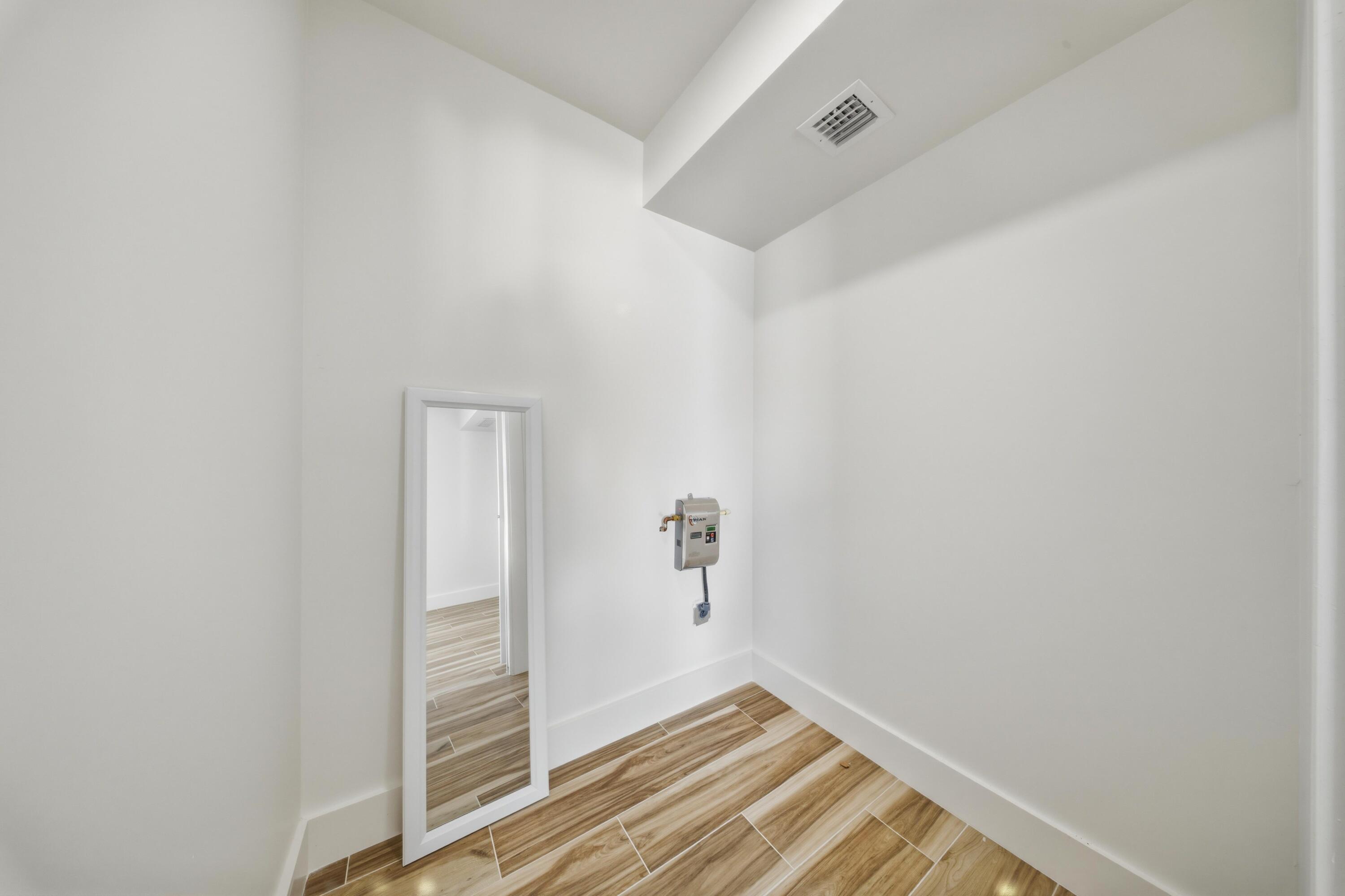 100 E 63rd Street Ocean Property Photo 22