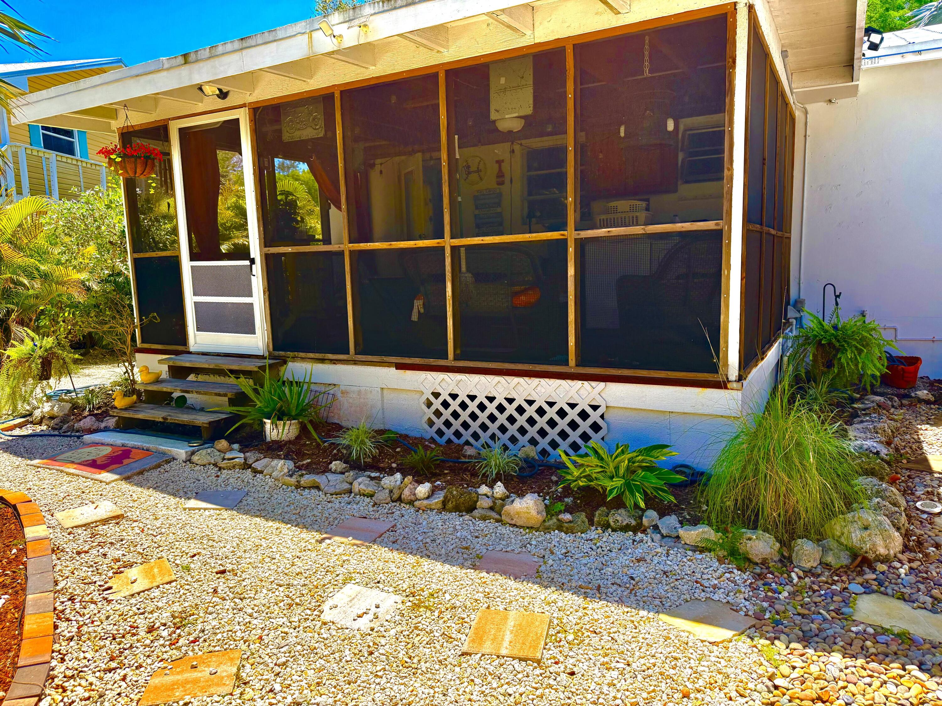30375 Oleander Boulevard Property Photo 6