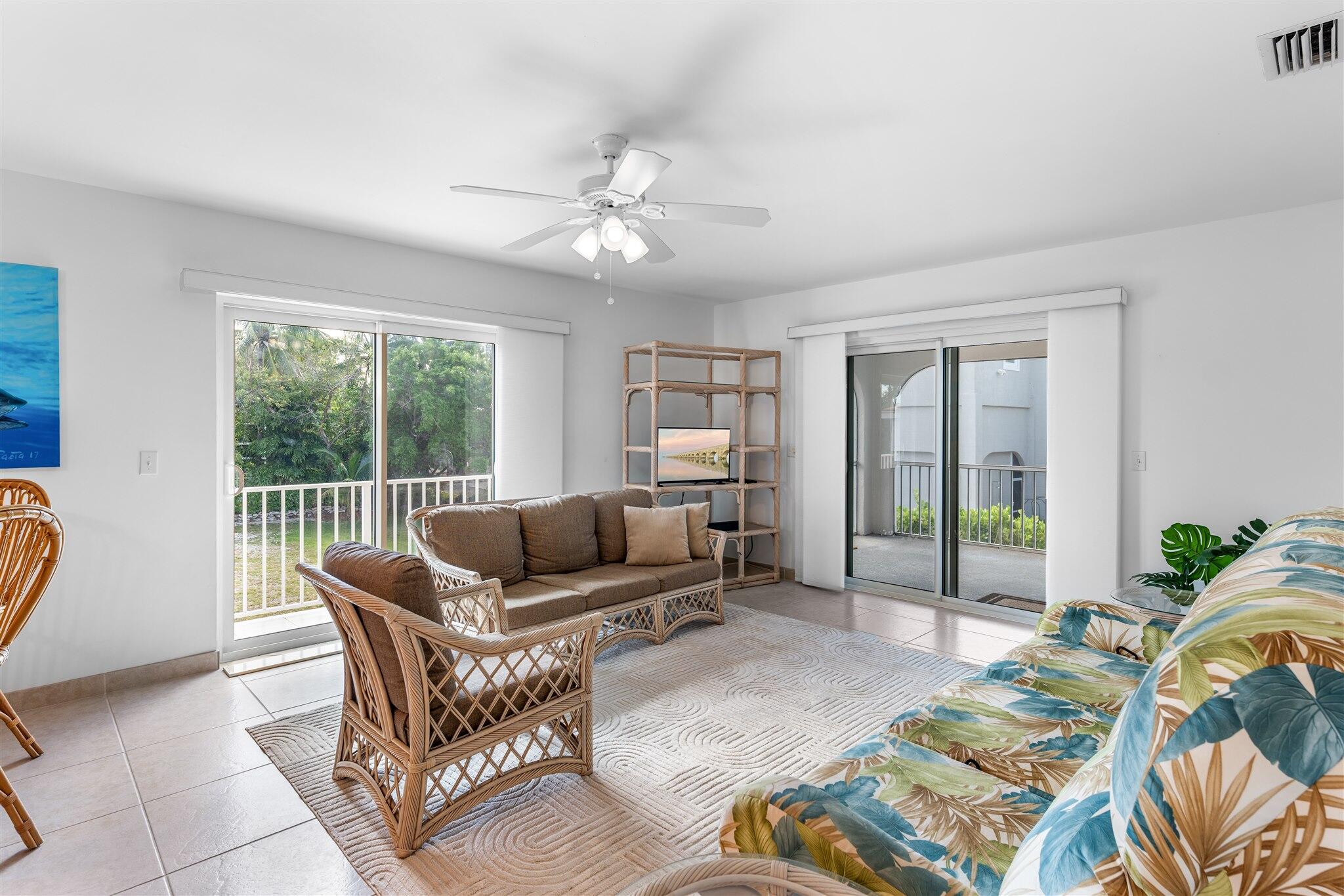 249 W Seaview Drive Property Photo 4