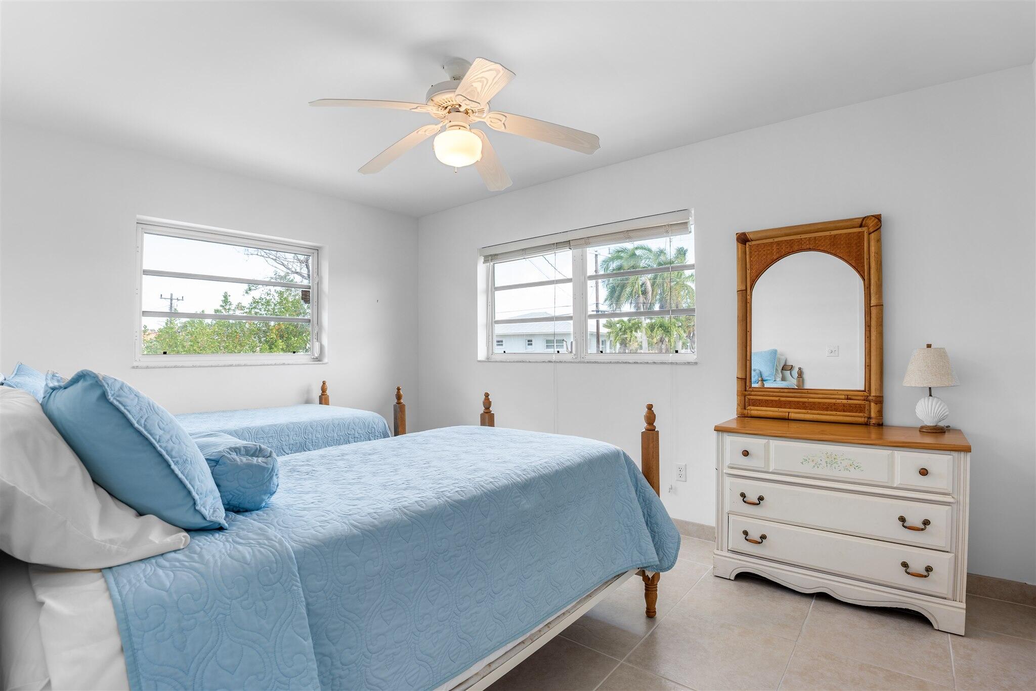 249 W Seaview Drive Property Photo 7