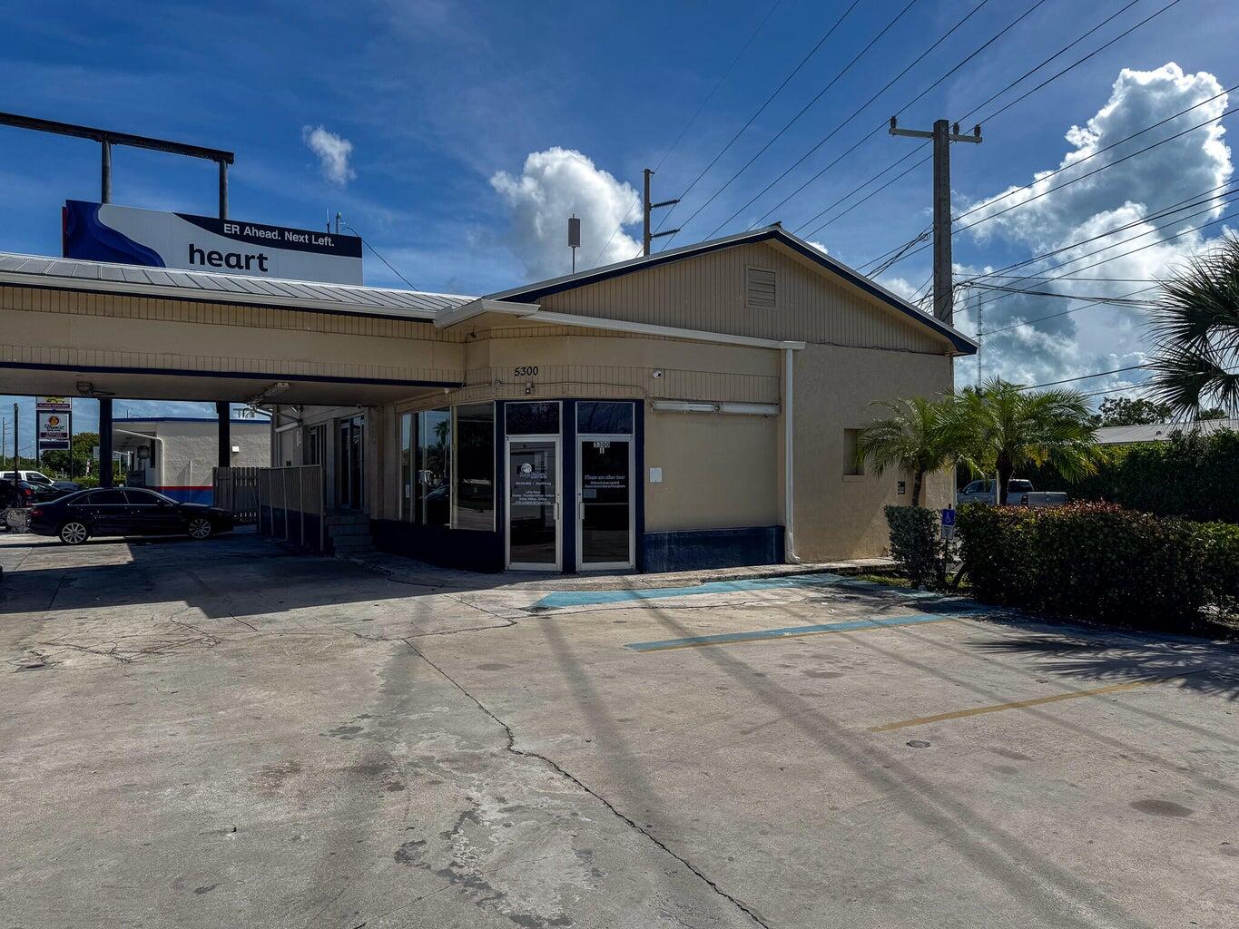 5300 Overseas Highway 1 Property Photo 1