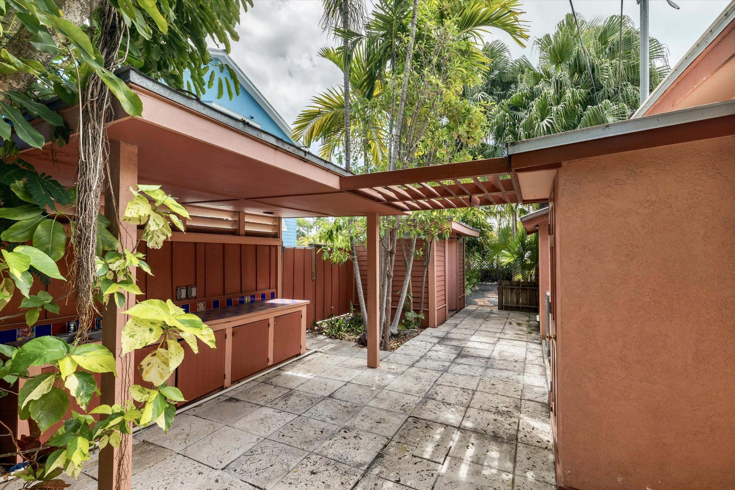 2309 Flagler Avenue Property Photo 52