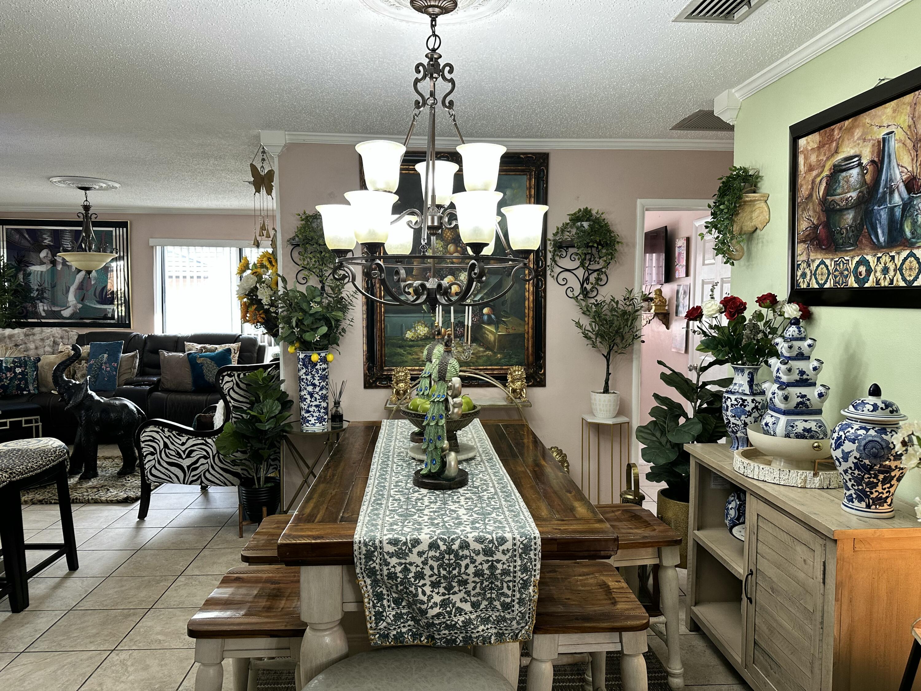 2922 Flagler Avenue Property Photo 9