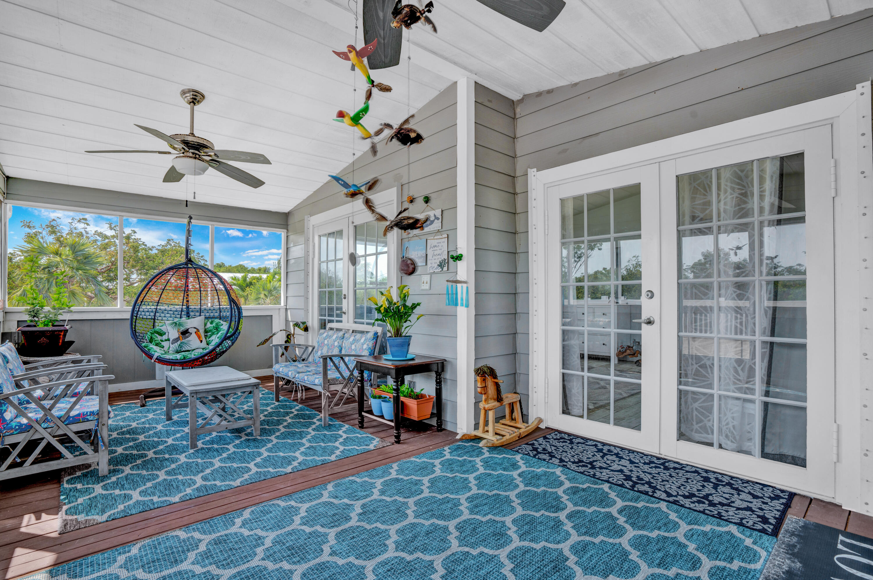 937 Loggerhead Lane Property Photo 21
