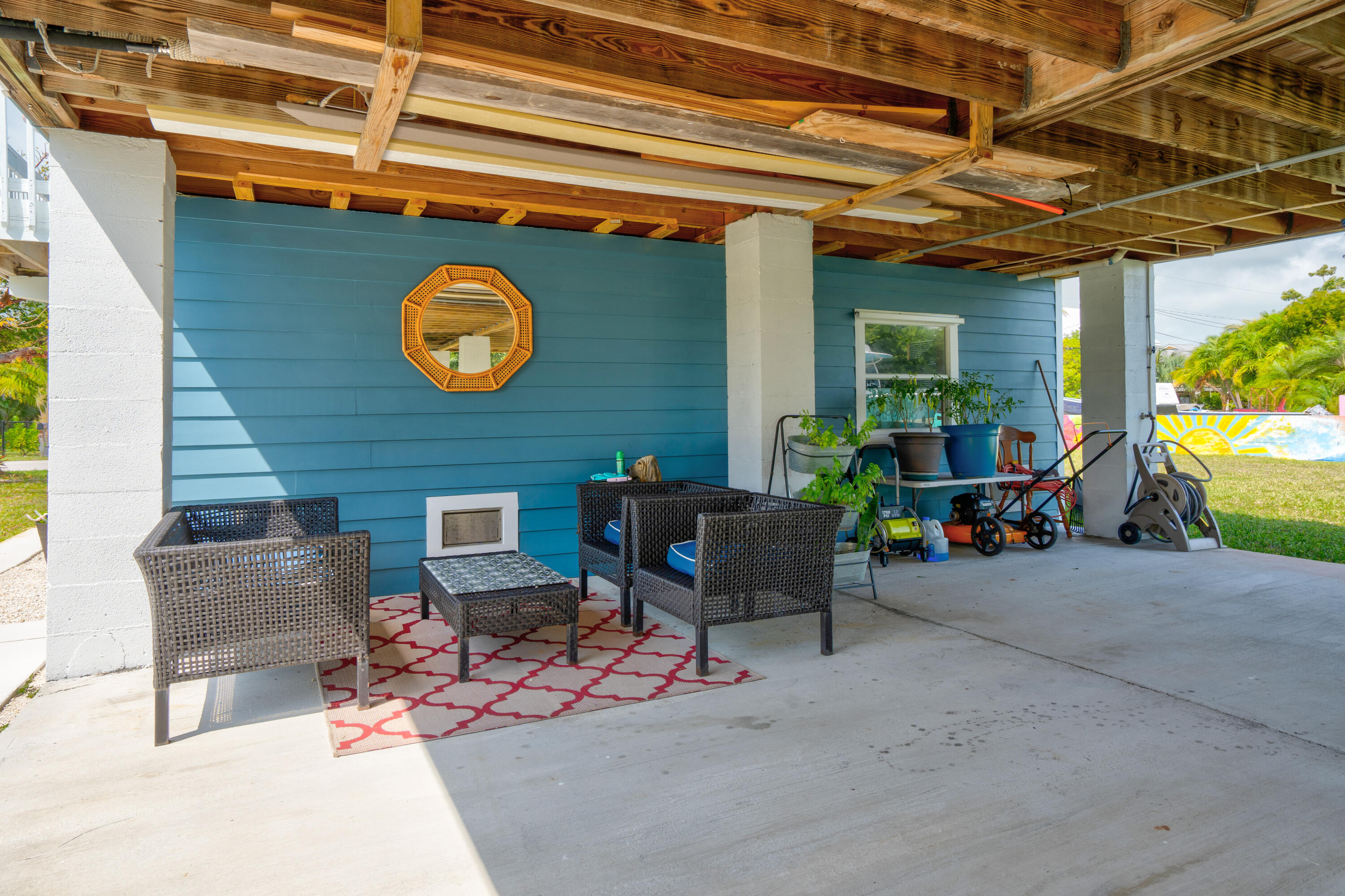 937 Loggerhead Lane Property Photo 34