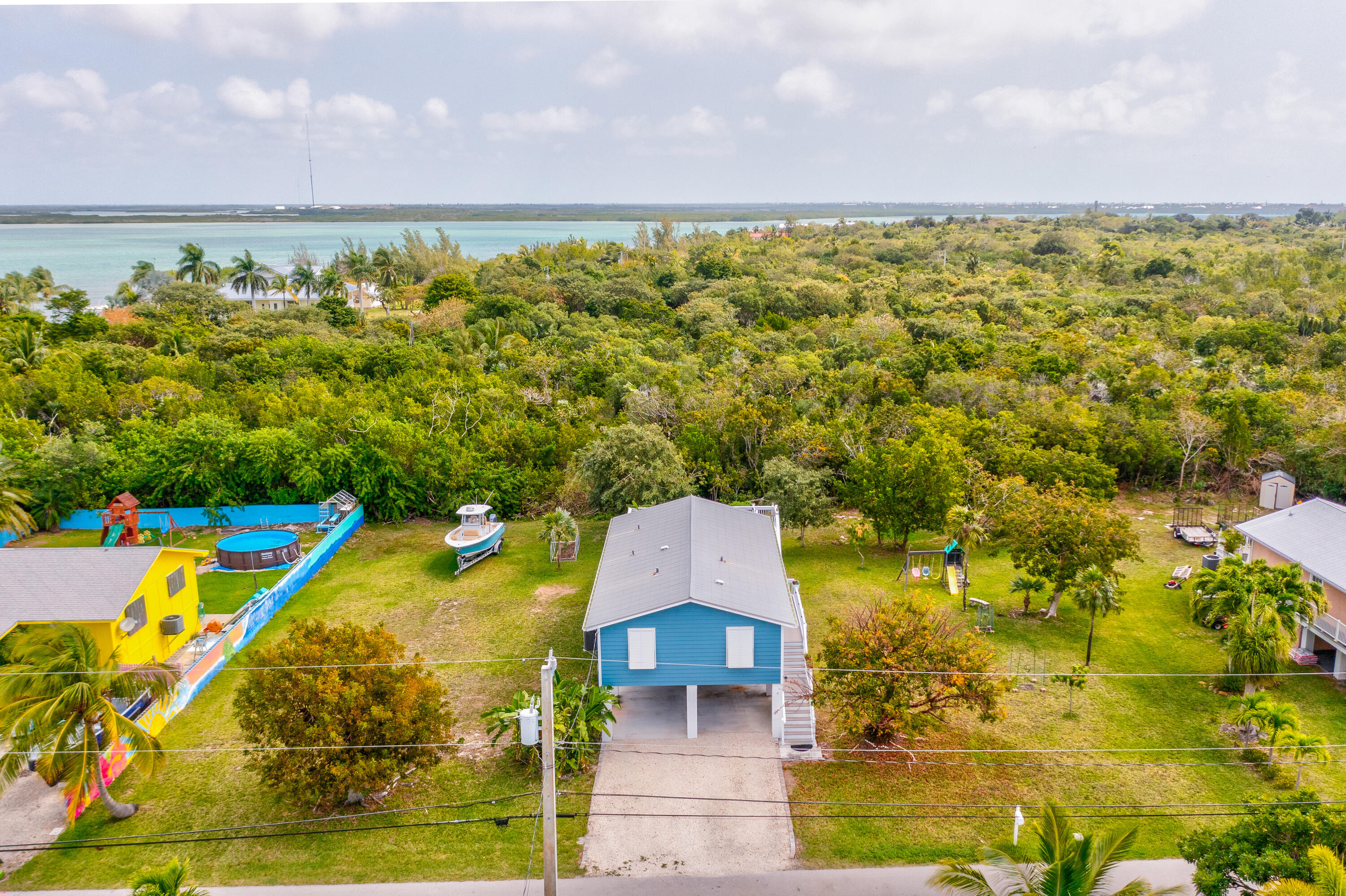 937 Loggerhead Lane Property Photo 37