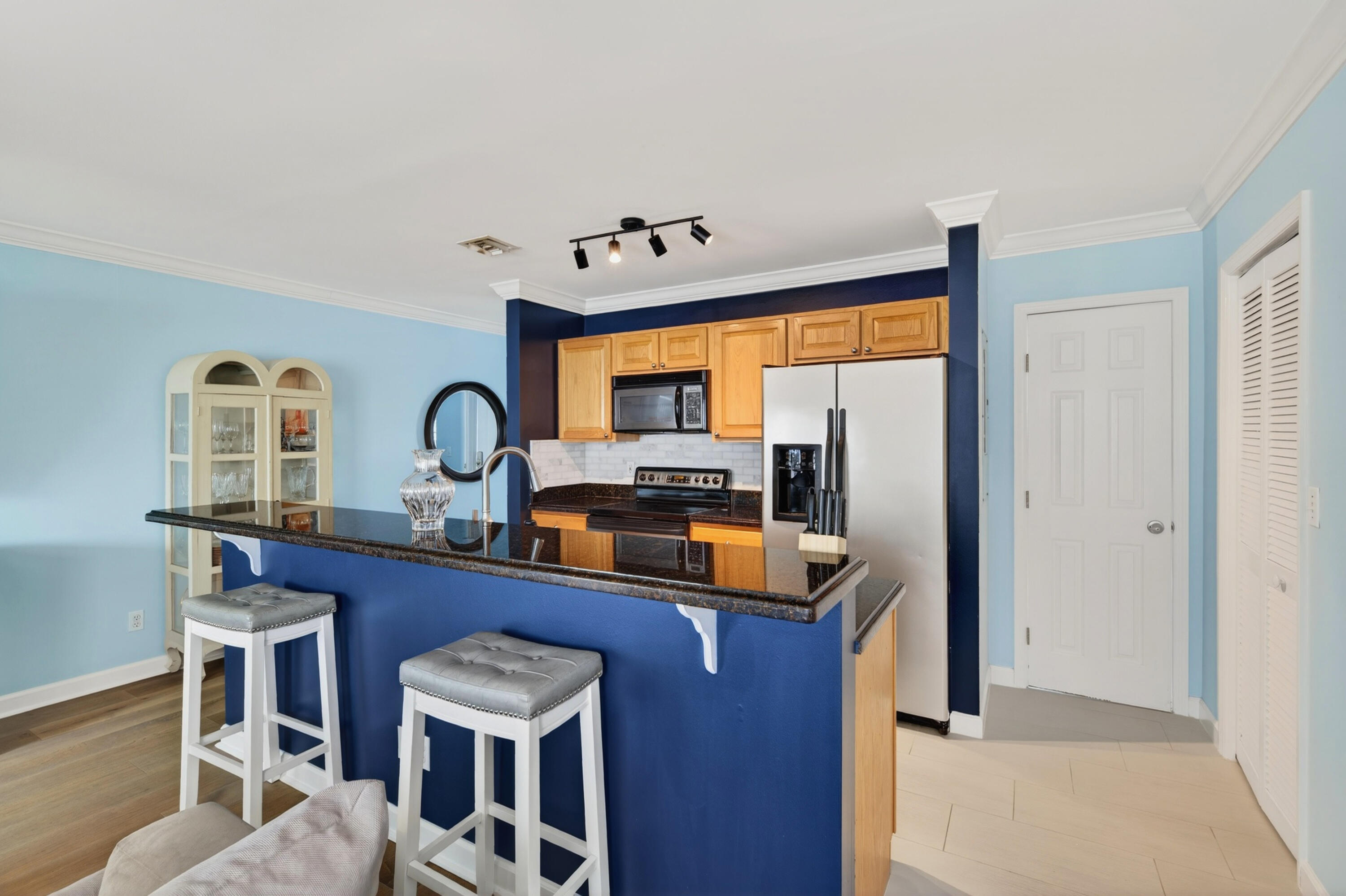 3029 N Roosevelt Boulevard Apt 11 Property Photo 9