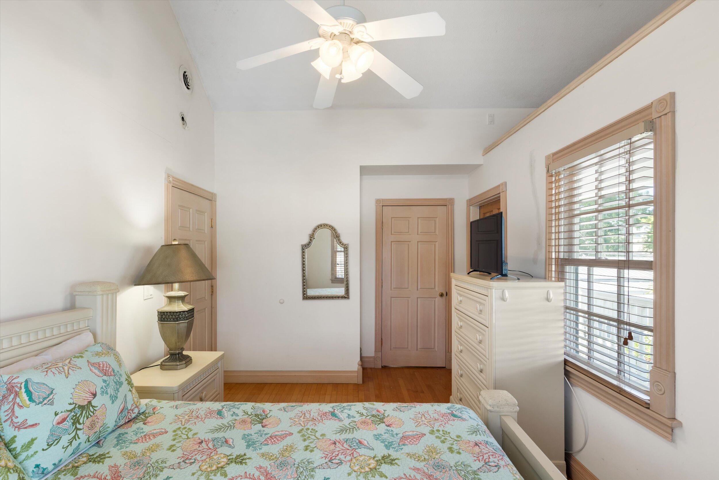 214 Eanes Lane Property Photo 36
