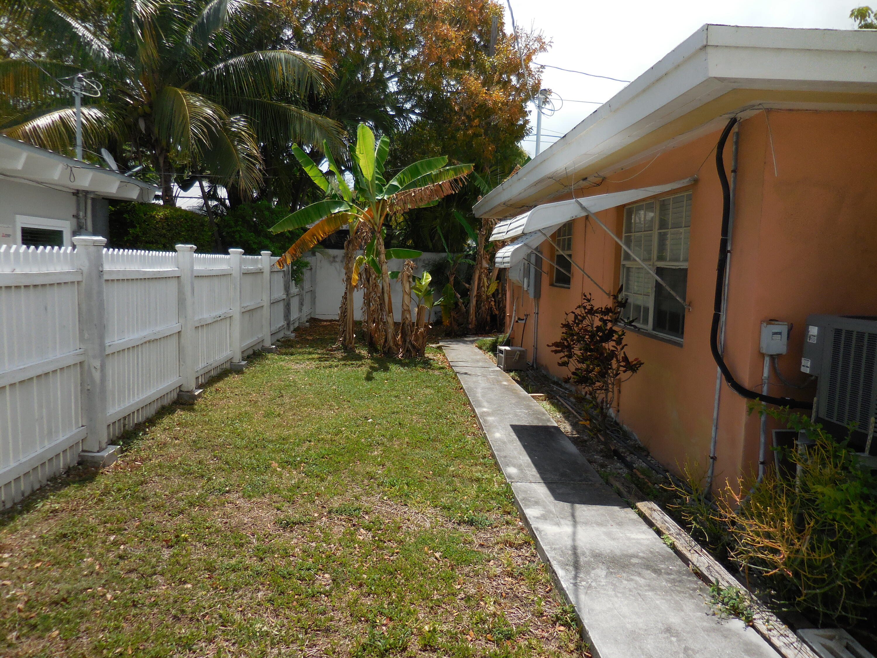 1618 Flagler Avenue Property Photo 19