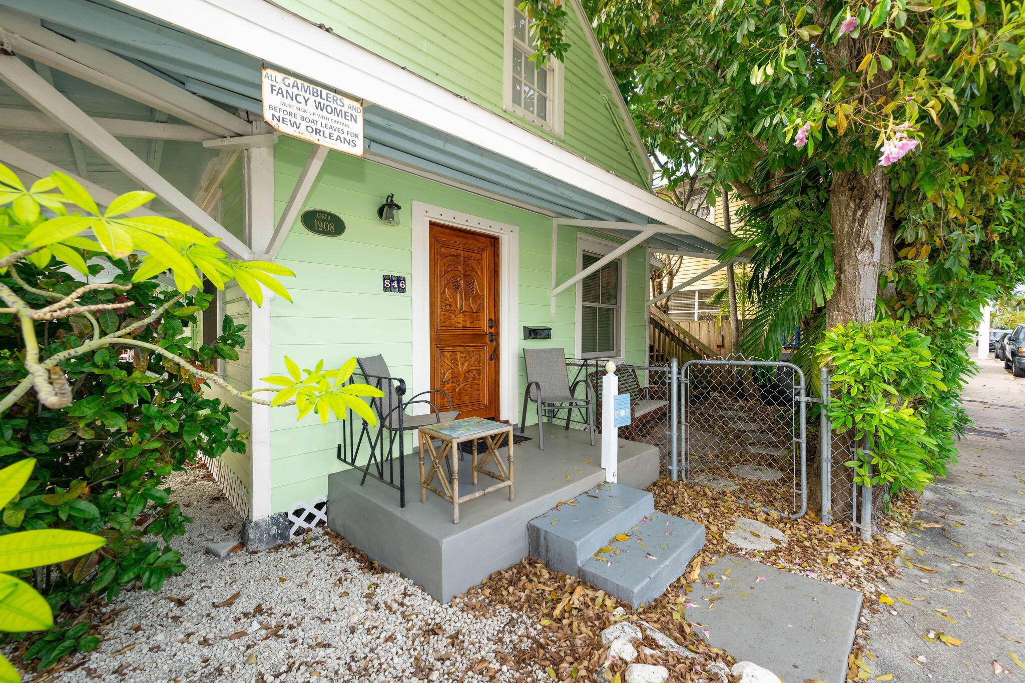 846 Olivia Street Property Photo 4