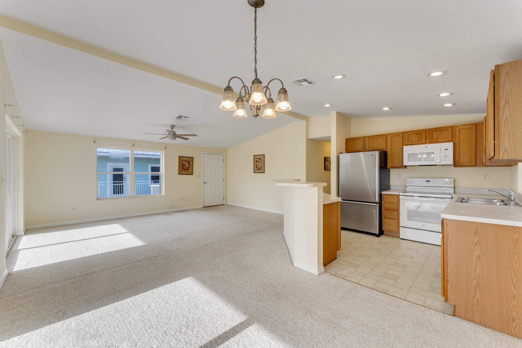 113 Snapper Creek Drive Property Photo 6