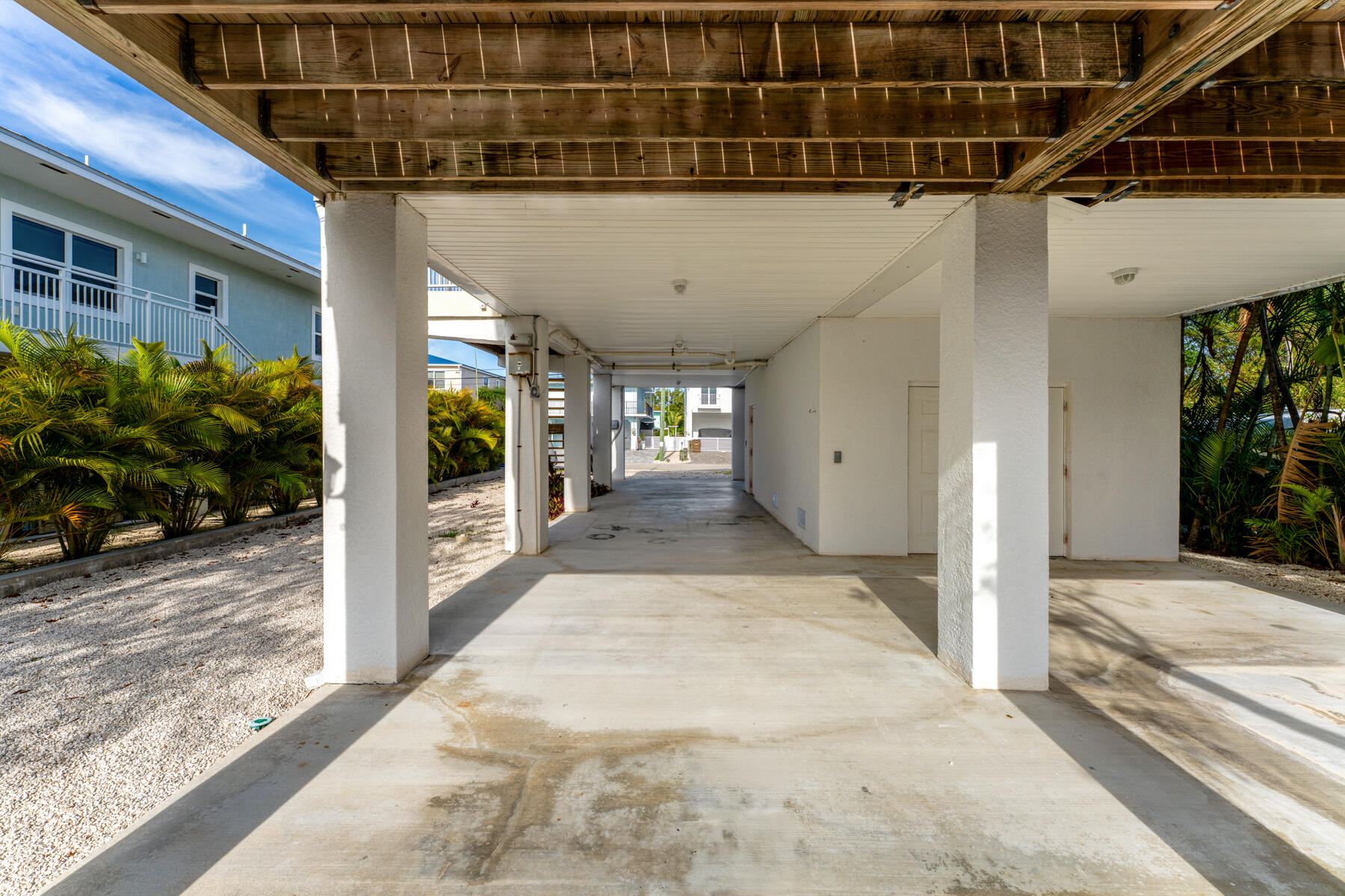 113 Snapper Creek Drive Property Photo 20