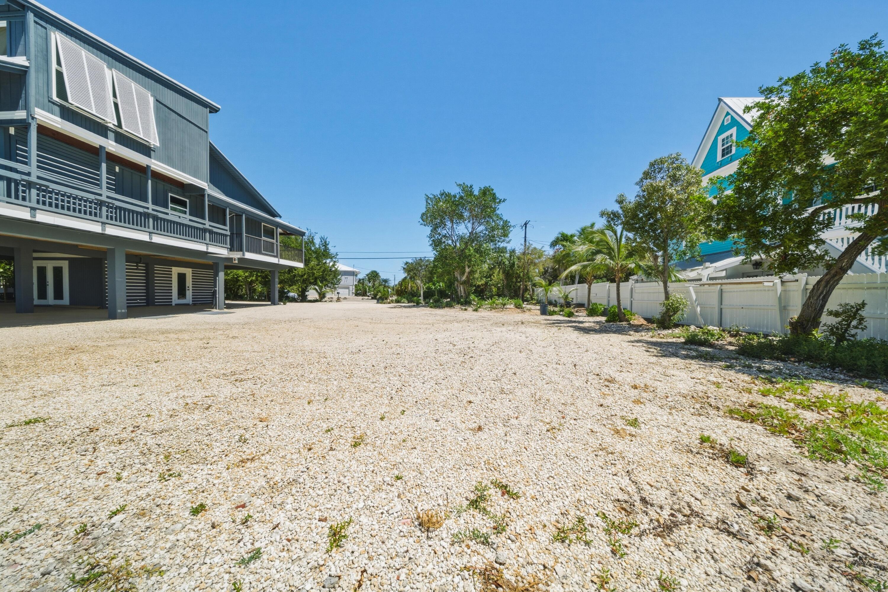 22552 Jolly Roger Drive Property Photo 5