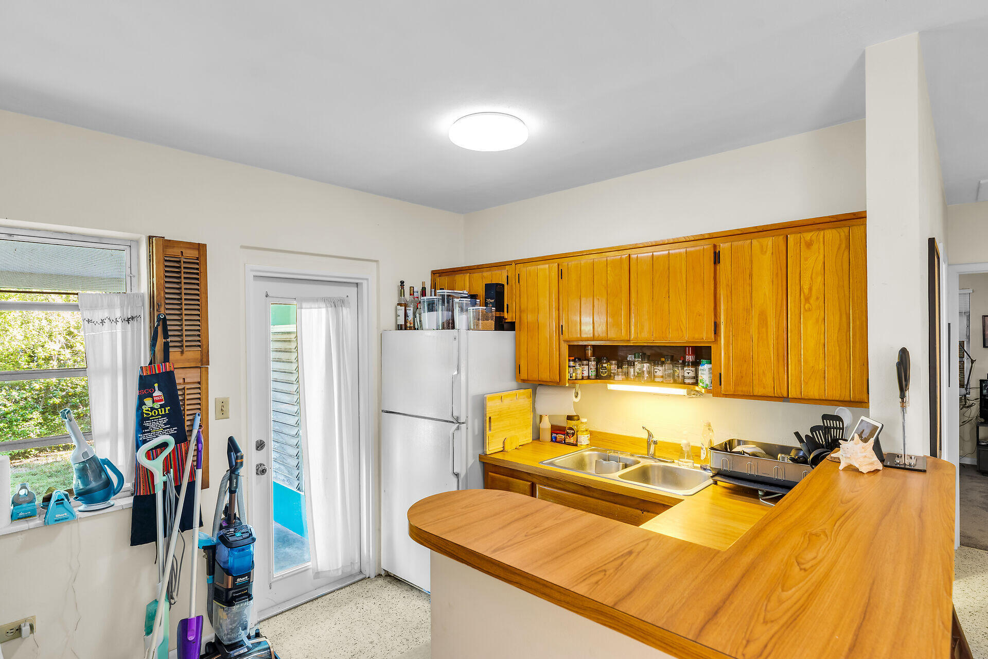 230 Apache Street Property Photo 20