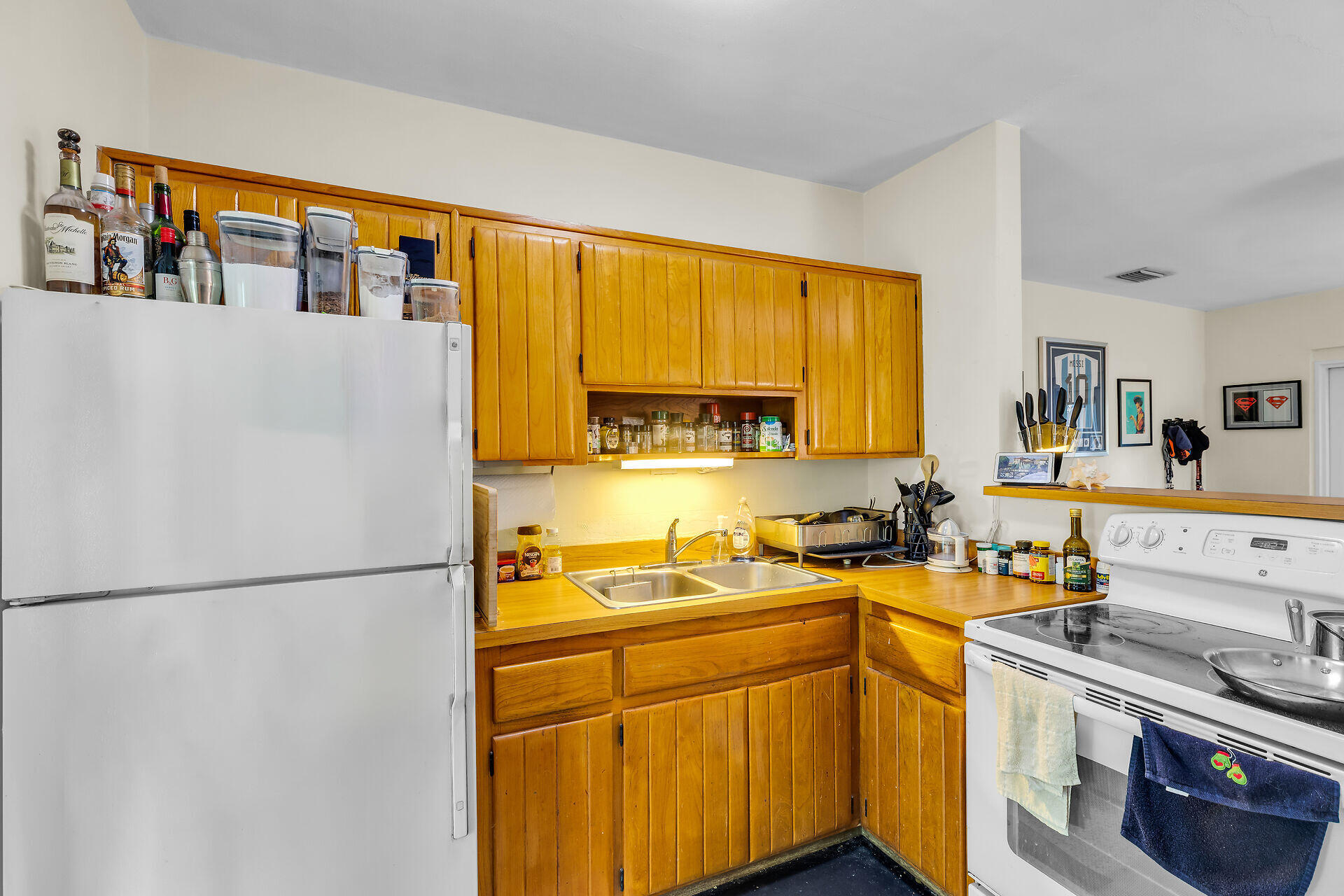 230 Apache Street Property Photo 21