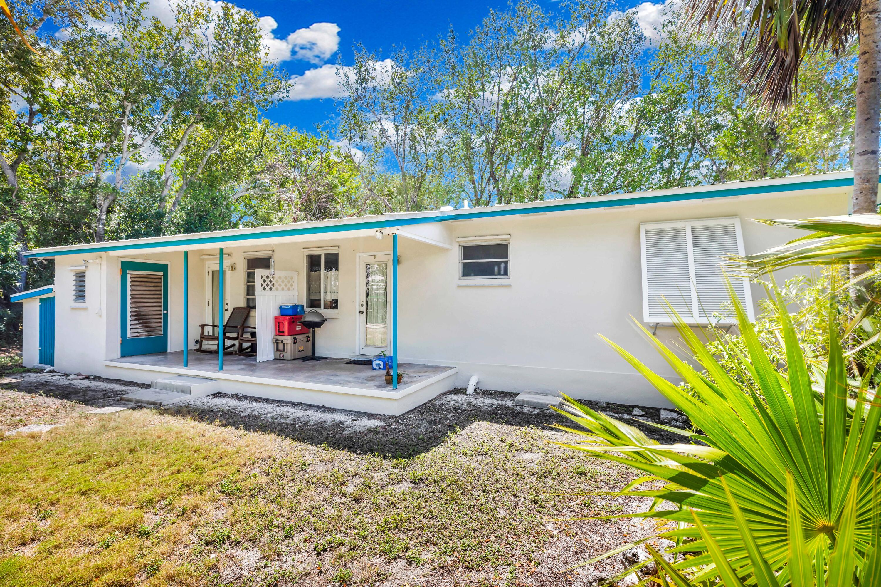 230 Apache Street Property Photo 32