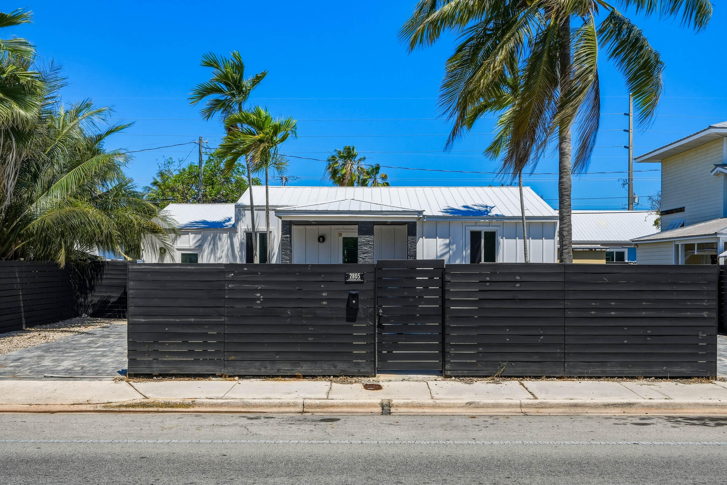 2805 Flagler Avenue Property Photo 8