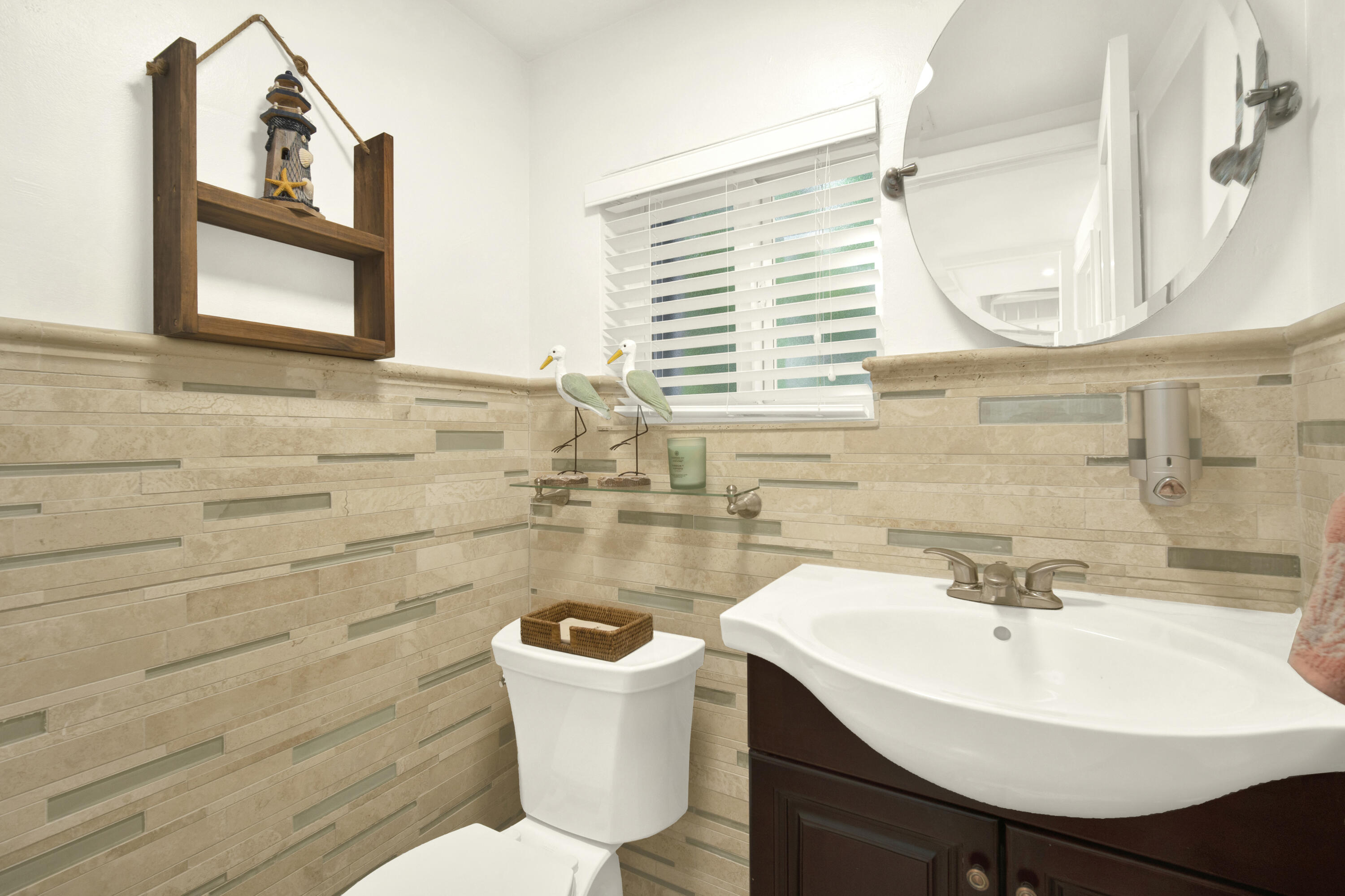 69 Shoreland Drive Property Photo 9