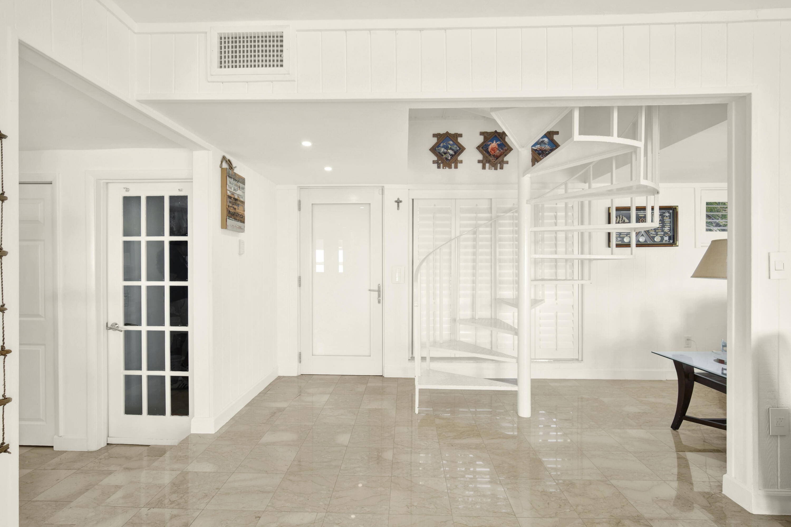 69 Shoreland Drive Property Photo 12
