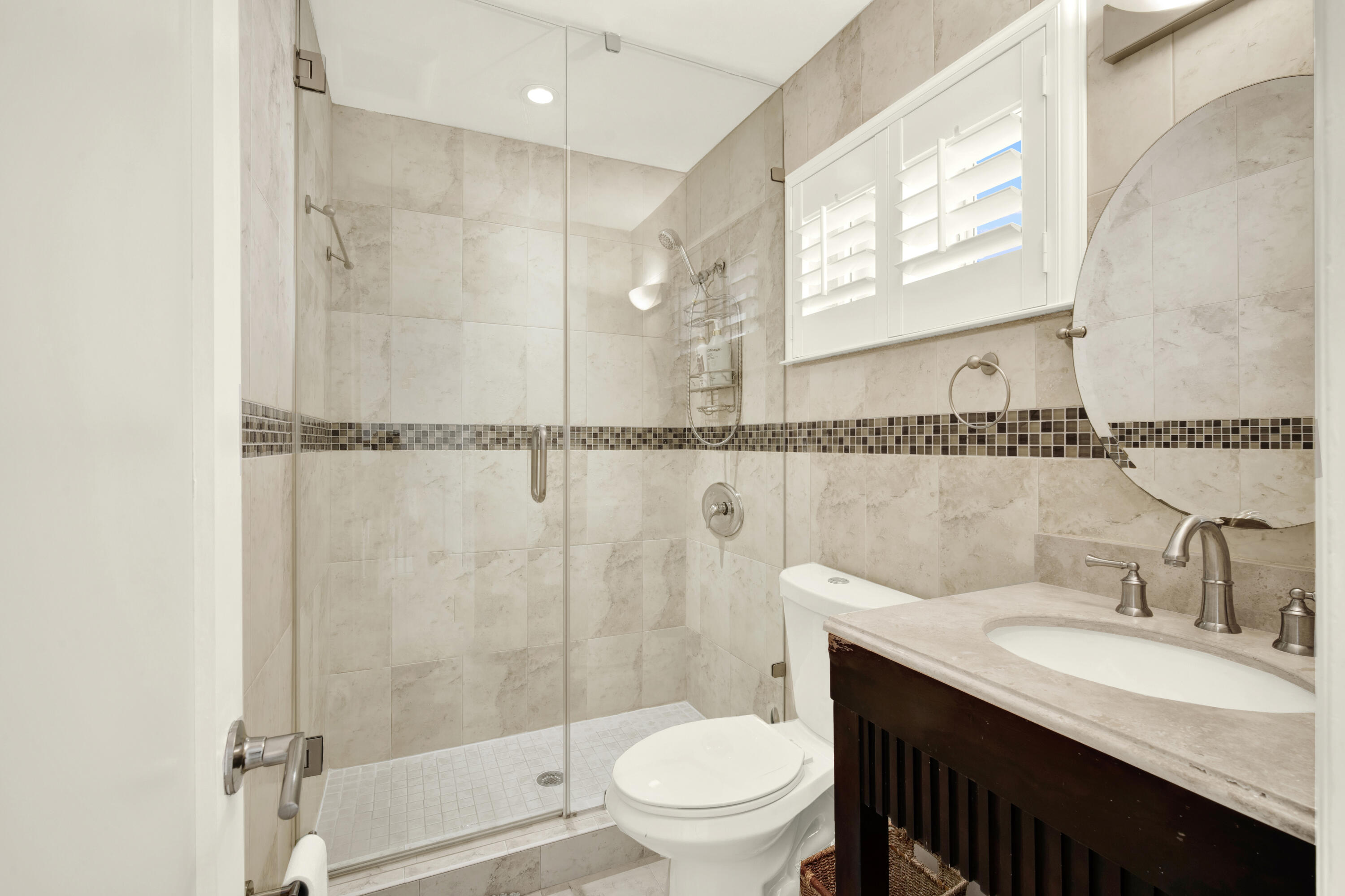69 Shoreland Drive Property Photo 15