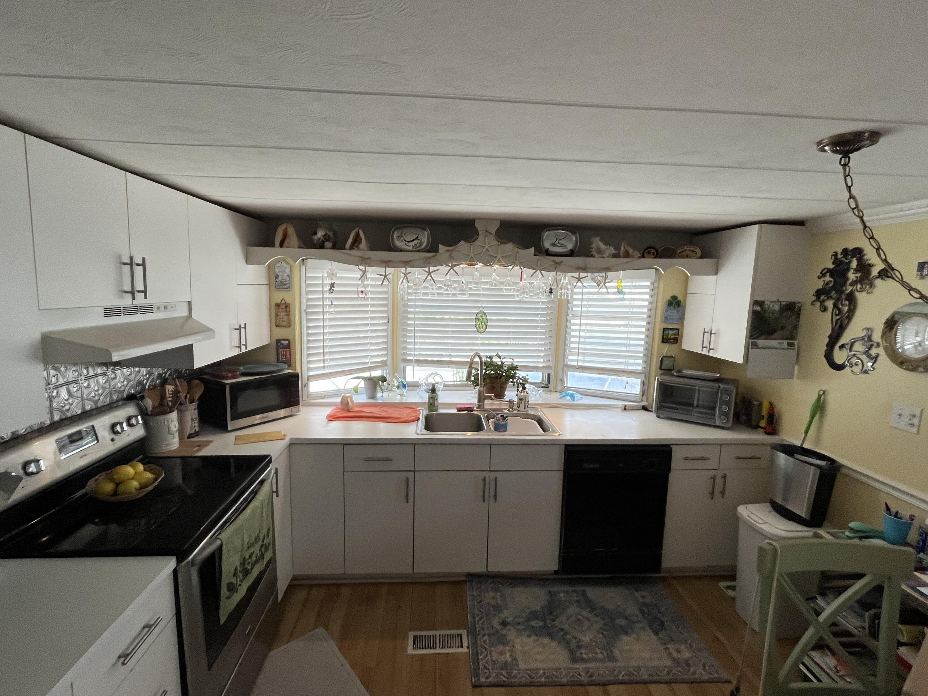 60 Avenue C Property Photo 15