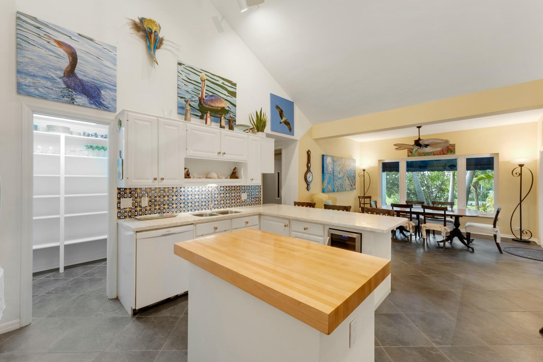 33 Pen Key Property Photo 22