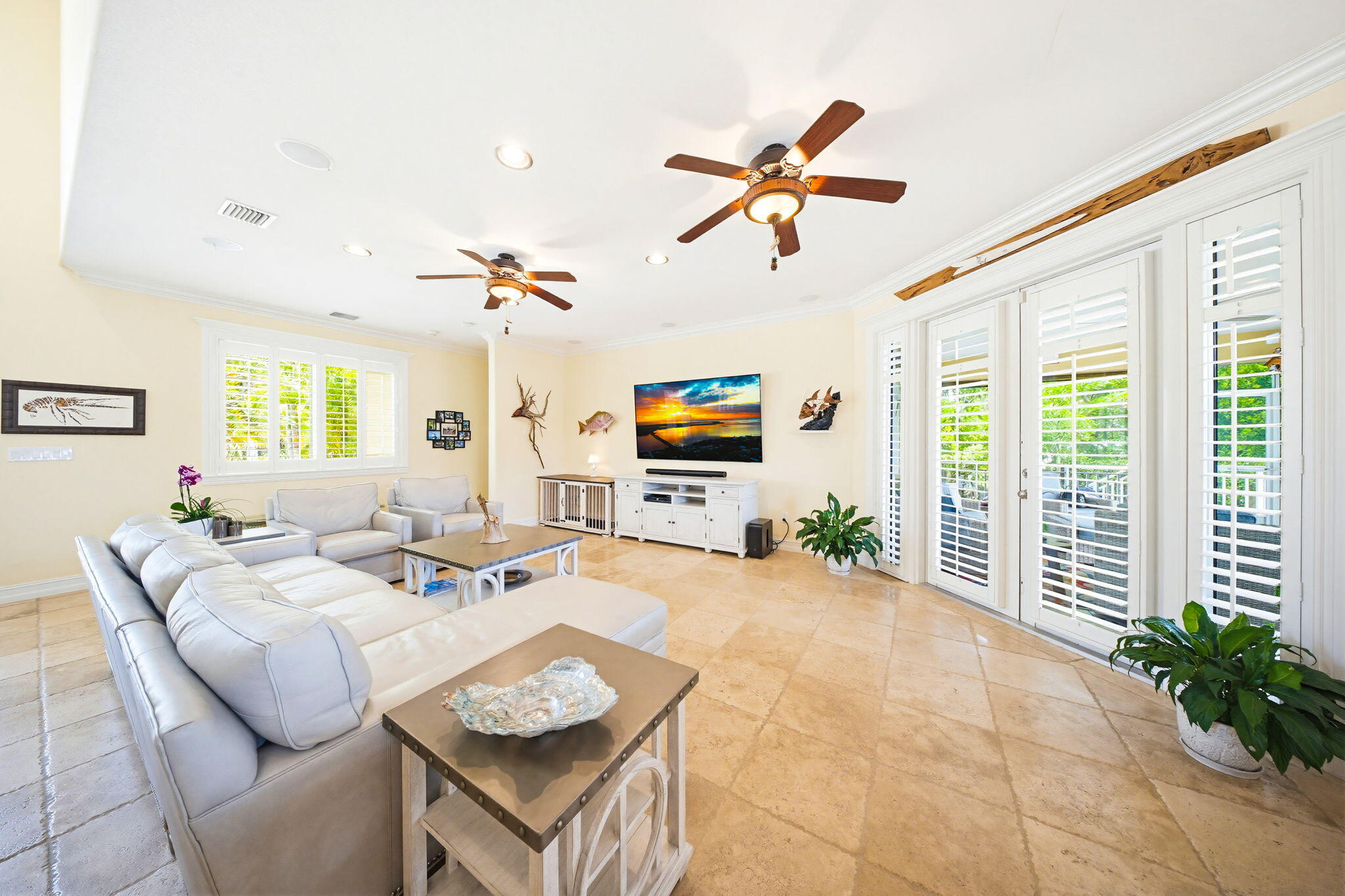 21090 5th Avenue Property Photo 5