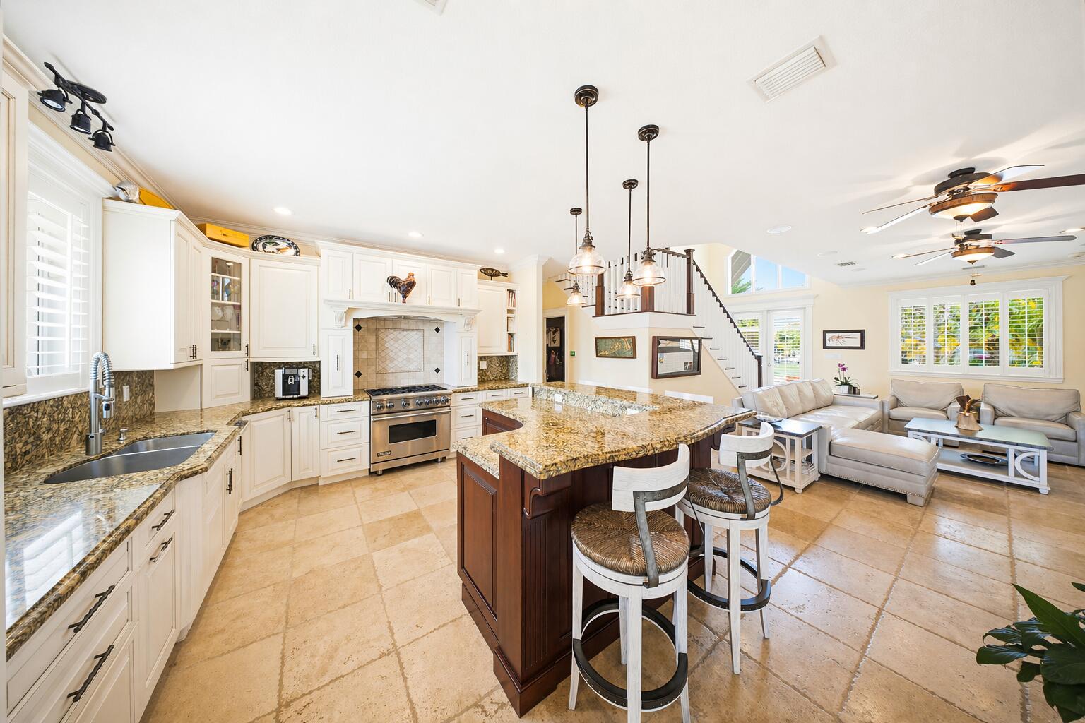 21090 5th Avenue Property Photo 15